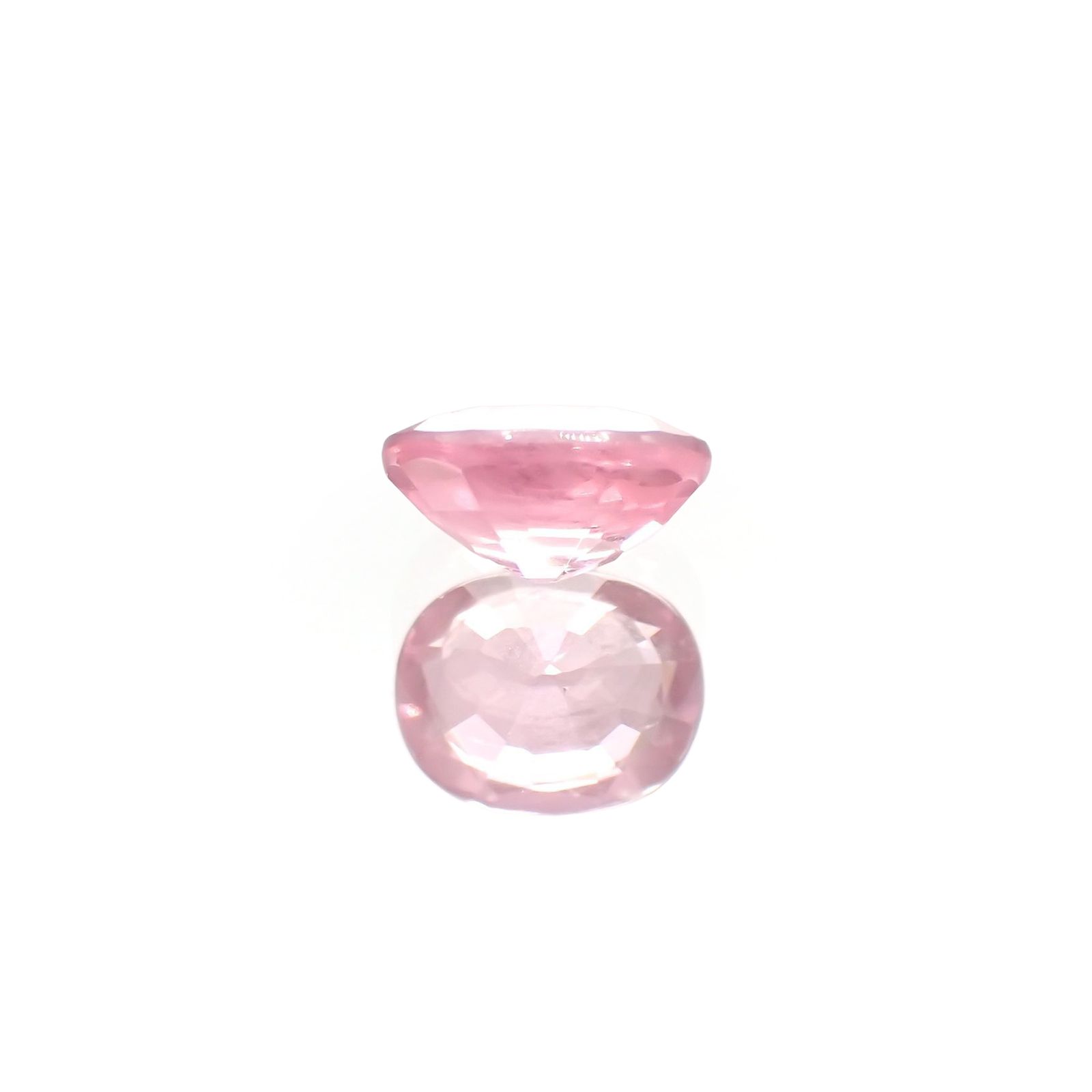 シルキーピンクスピネル(宝石名ピンク・スピネル) タンザニア産 識別済 0.86ct / 6.4x5mm前後 [240212896]
