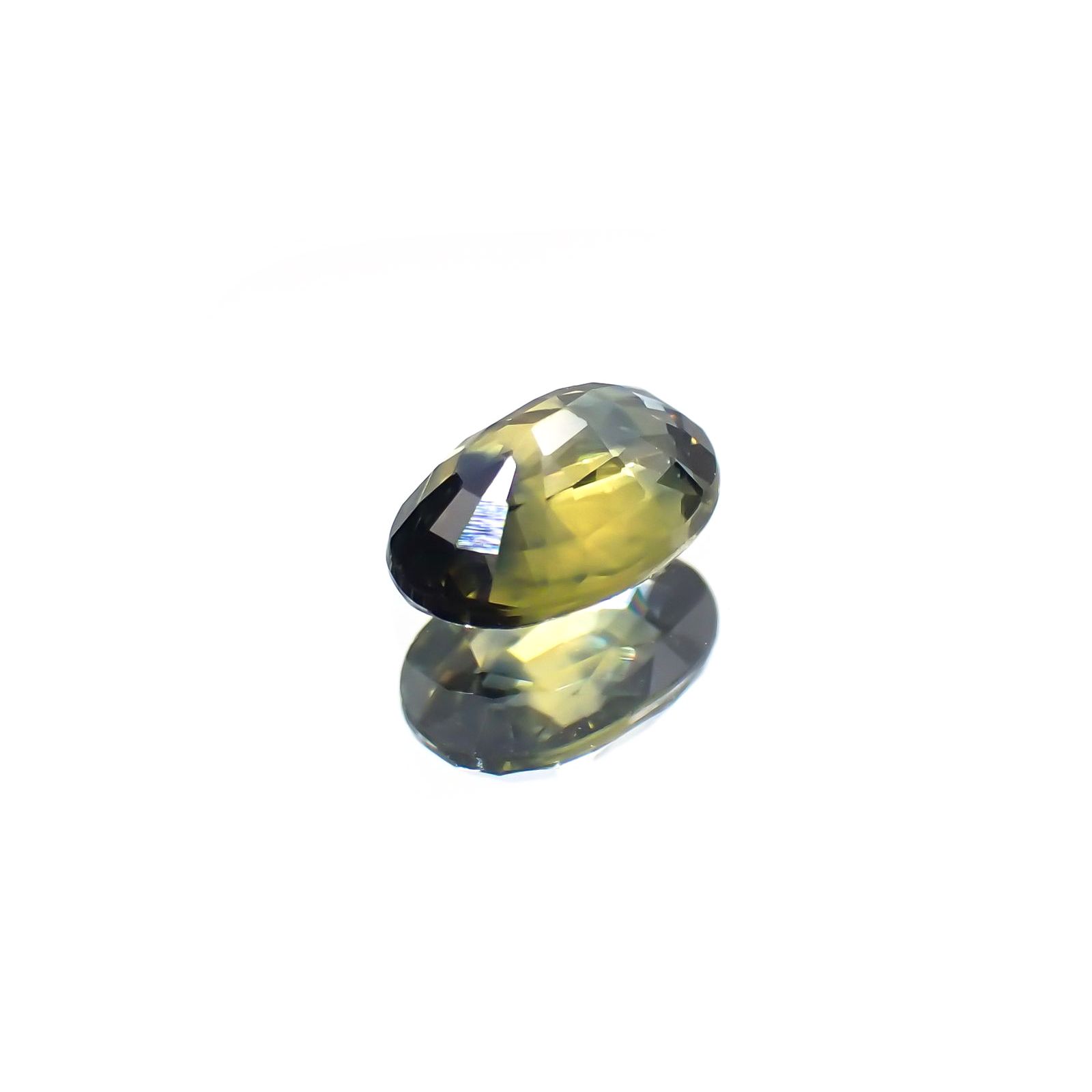 バイカラーサファイア(宝石名バイカラー・サファイア) タンザニア産 0.72ct 識別済[210711564]6.2×4.2mm前後