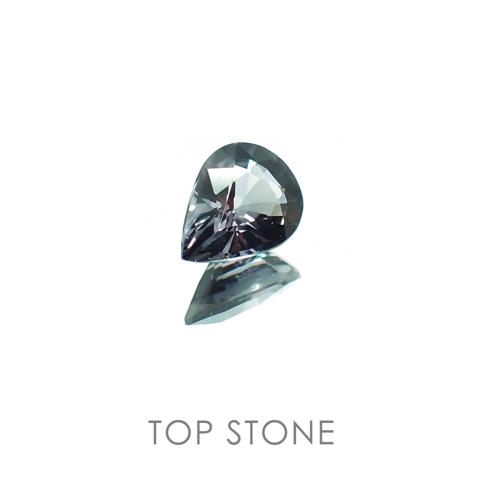 カラーチェンジガーネット(アレキタイプ) マダガスカル・ベキリー産 ルース 0.61ct[20117346]6.3×4.6mm前後