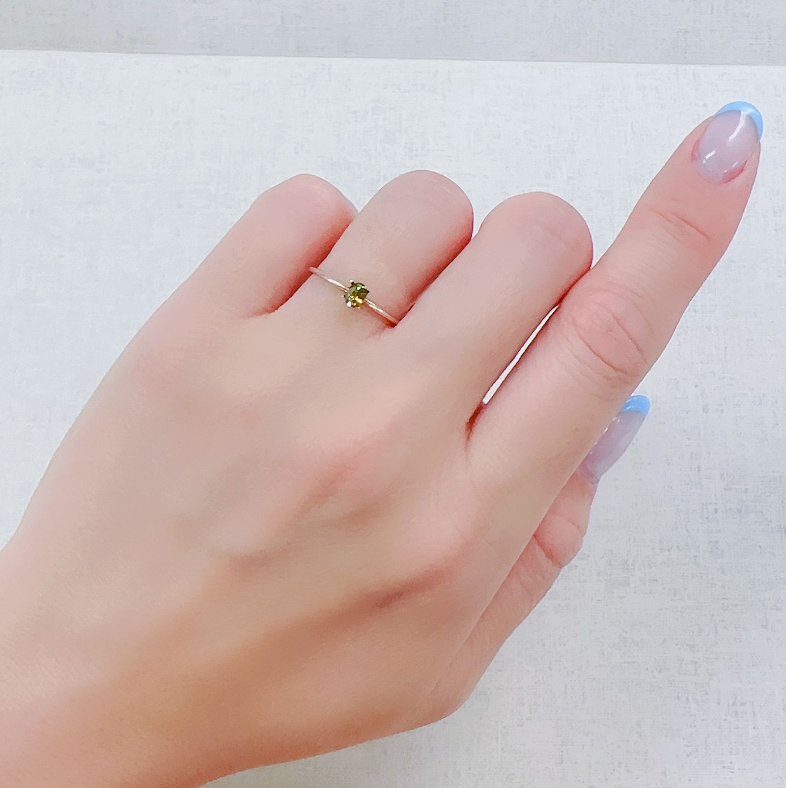 カラーチェンジスフェーン パキスタン産 0.19ct[230522190]4x2.9mm前後