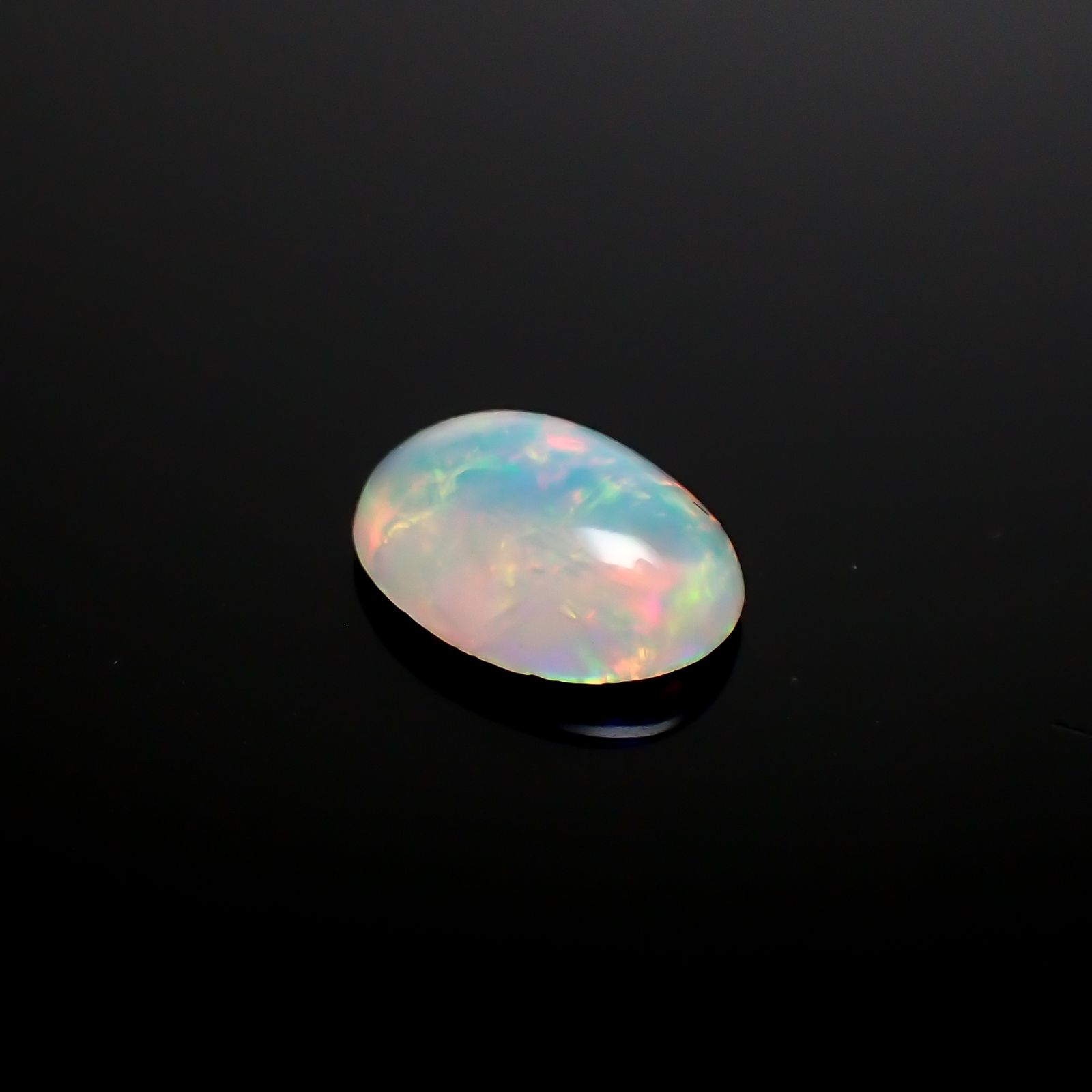 エチオピアオパール エチオピア産 0.96ct[230321040]9x6.9mm前後
