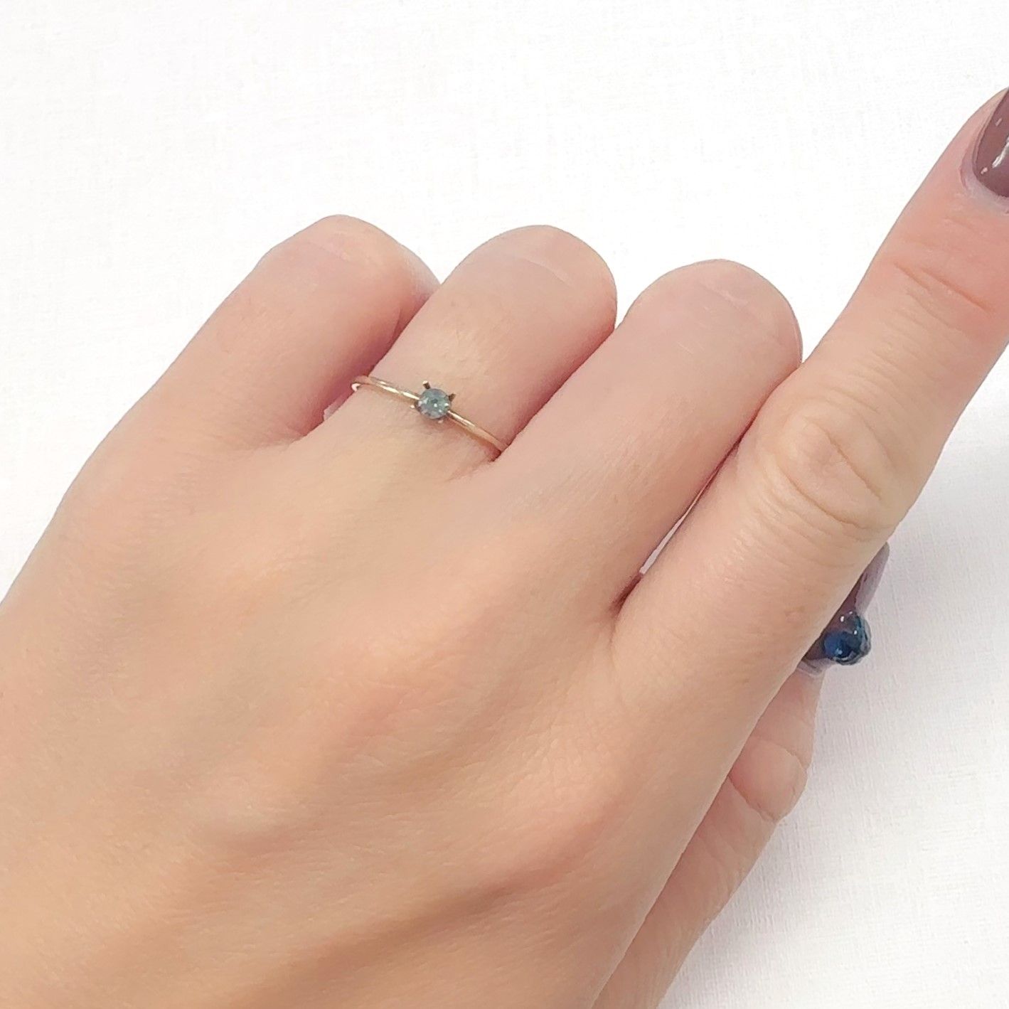シルキーアレキサンドライト ブラジル・ミナスジェライス州ヘマチタ鉱山産 0.12ct[240627967]2.9x2.9mm前後