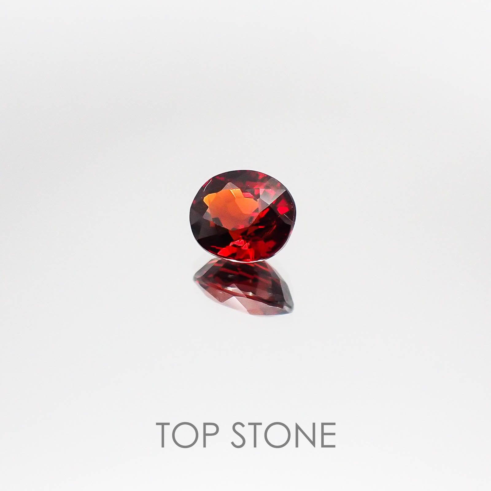 スペサルティンアルマンディンガーネット(宝石名スペサルティン アルマンディン・ガーネット) マダガスカル産 1.64ct 識別済[20073699]7.3×6.2mm前後