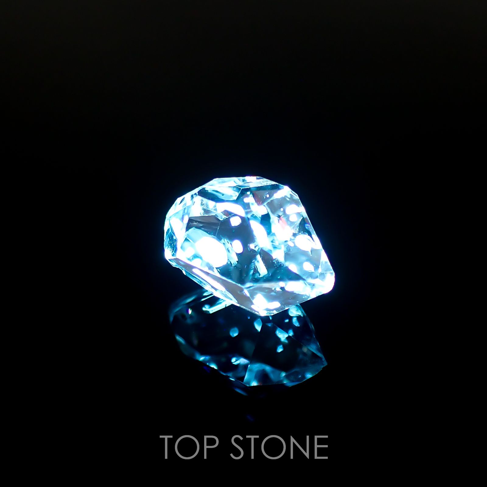 オイルインクォーツ 原石 パキスタン産 4.49ct[220917683]13.1x8.6mm前後