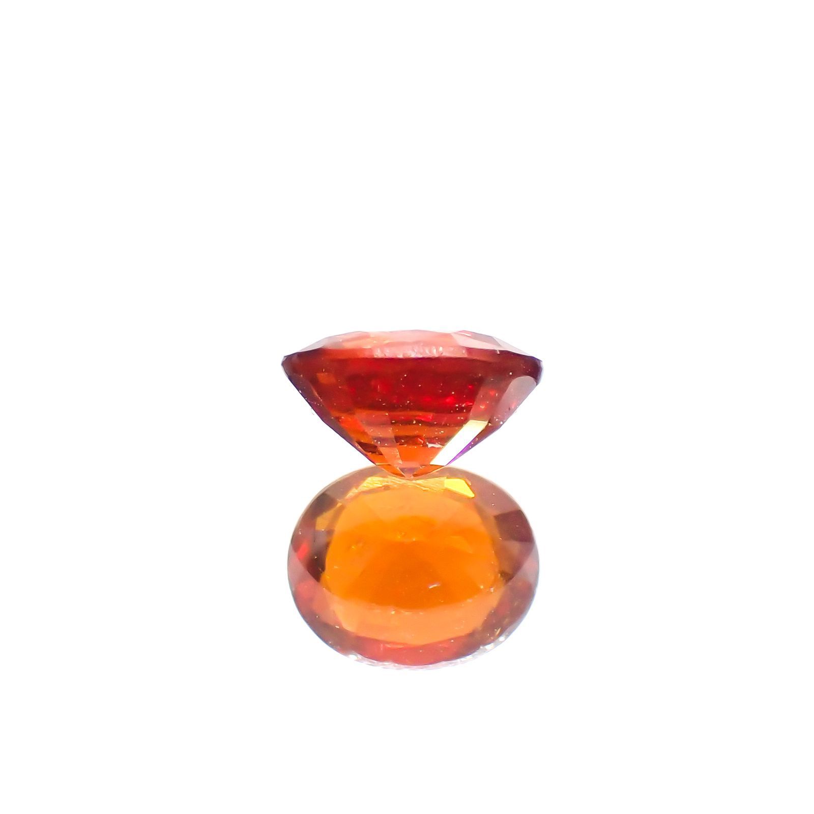 クリノヒューマイト(宝石名クリノヒューマイト)パキスタン産 0.66ct 識別済[220115586]5.9x4.9mm前後