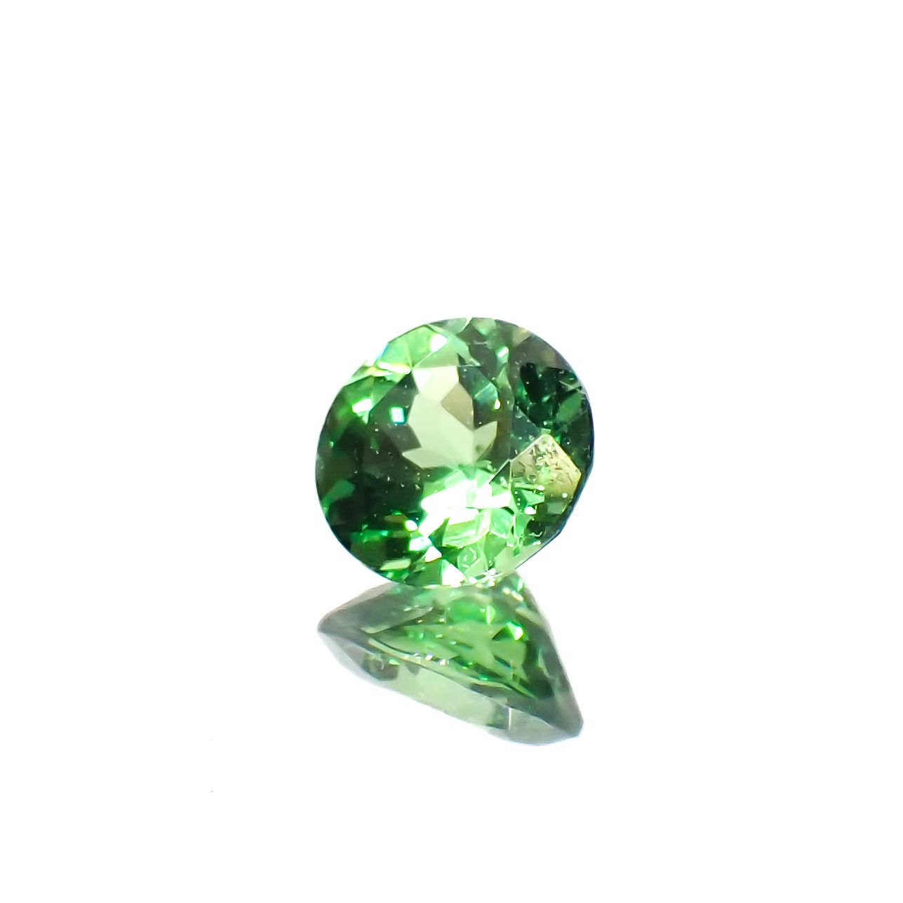 ツァボライト タンザニア産 0.47ct[231023562]4.8x4.7mm前後