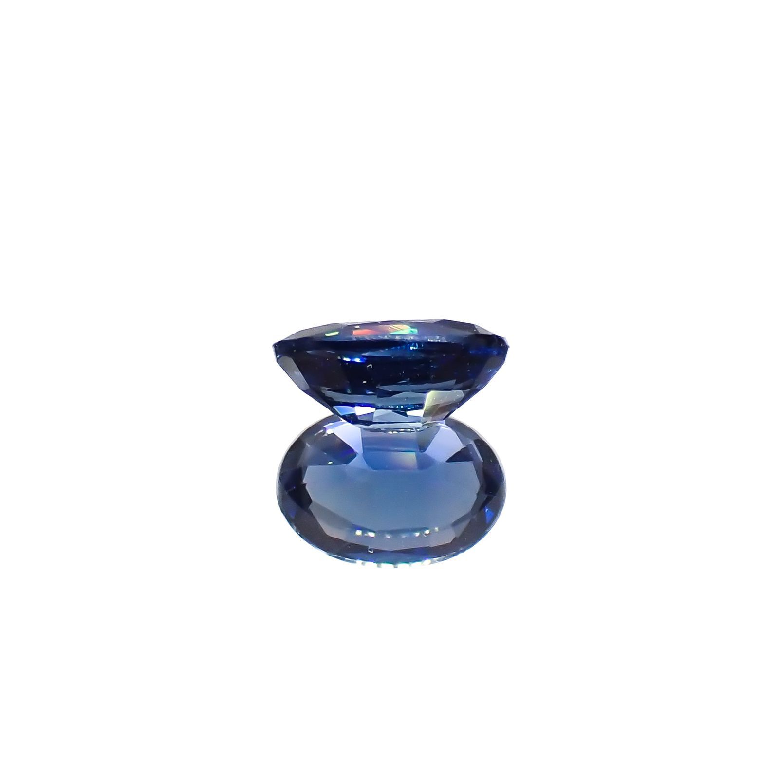 サファイア(宝石名サファイア)スリランカ/マダガスカル産 0.71ct 識別済[230120242]6.3x4.4mm前後