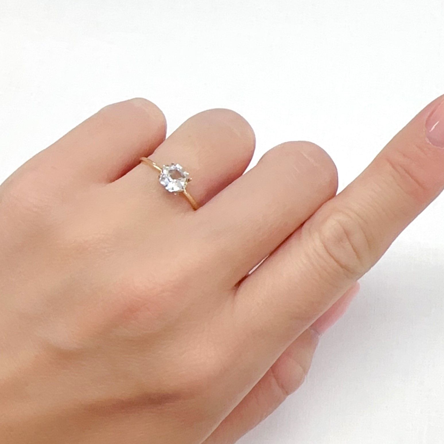 ◇ヘキサゴンカット◇レムリアンシードクリスタル(保証シール付き) ブラジル産 0.83ct[240326839]5.9x5.8mm前後