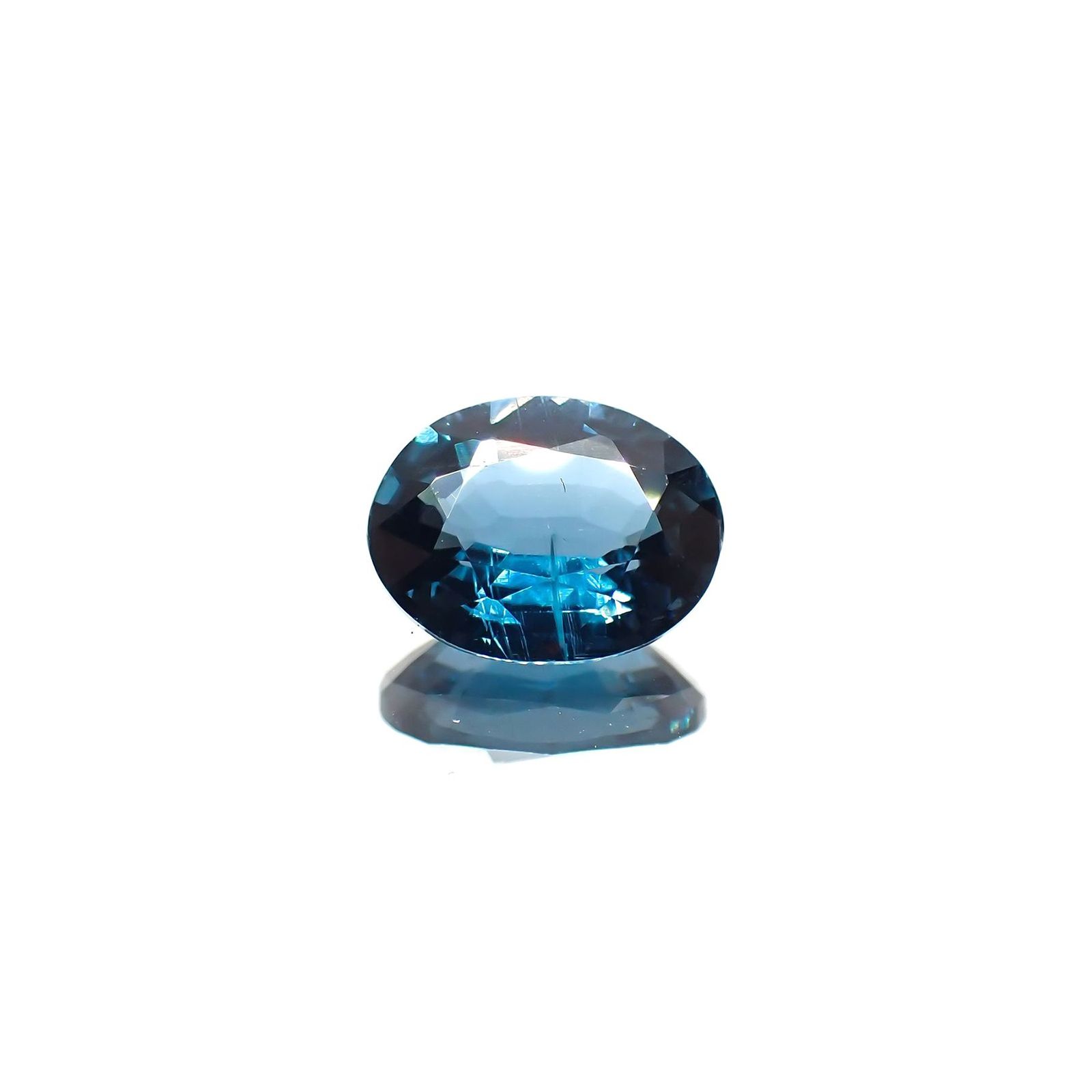 オーシャンブルーカイヤナイト(宝石名カイヤナイト) ネパール産 識別済 2.10ct / 8.8x6.9mm前後 [260610523]