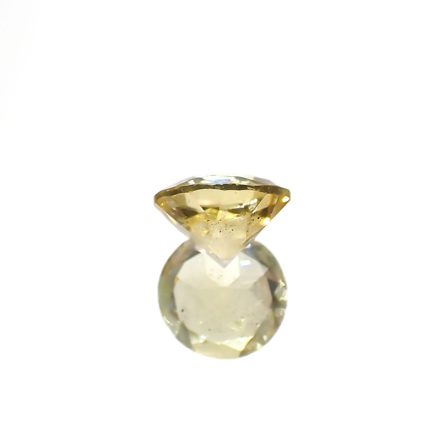 コンドロダイト(宝石名コンドロダイト)タンザニア産 0.751ct ソ付(彩珠)[231225224]5.9x5.9mm前後