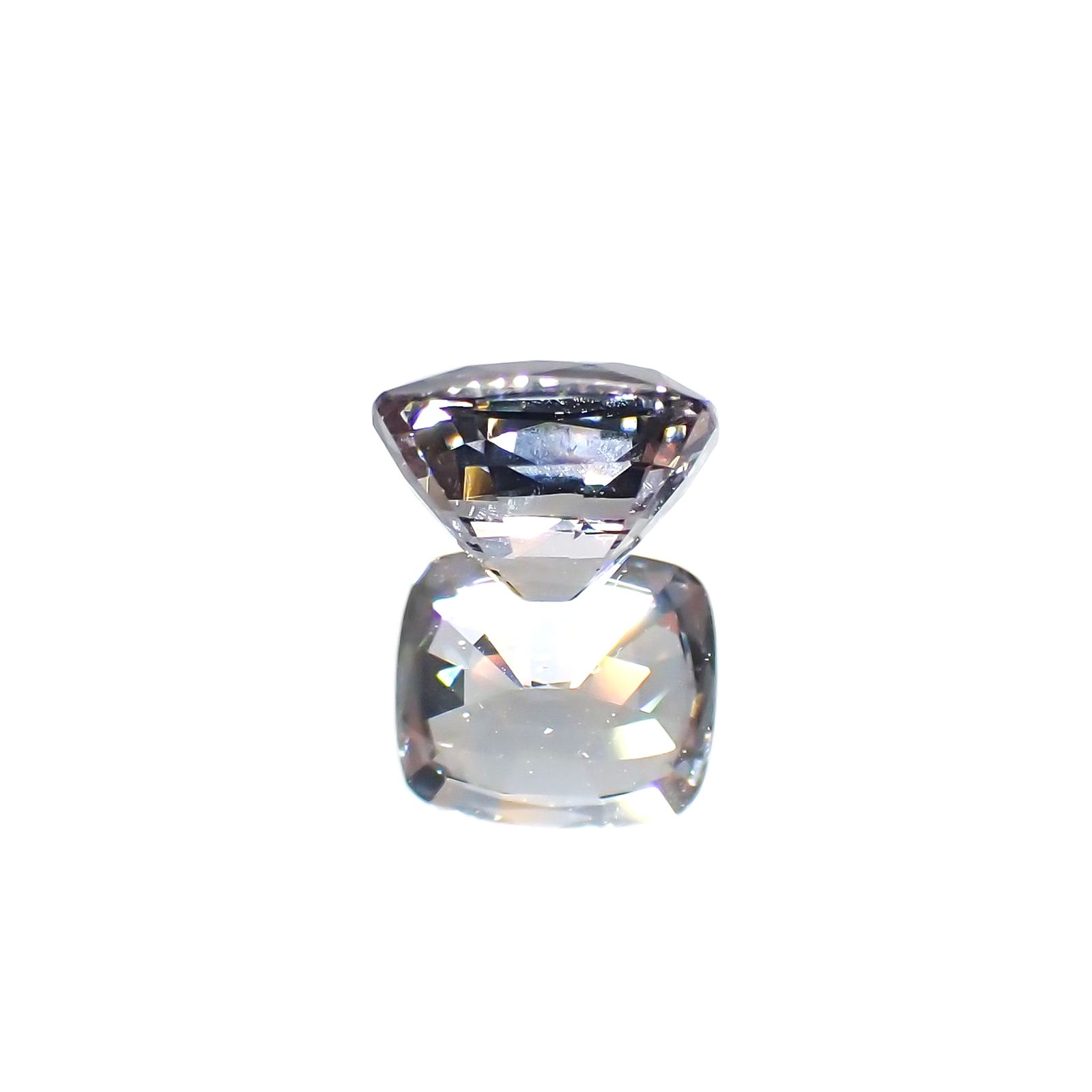 プラチナスピネル(宝石名スピネル) ビルマ産 1.108ct ソ付(彩珠)[250913320]6.3×5.4mm前後