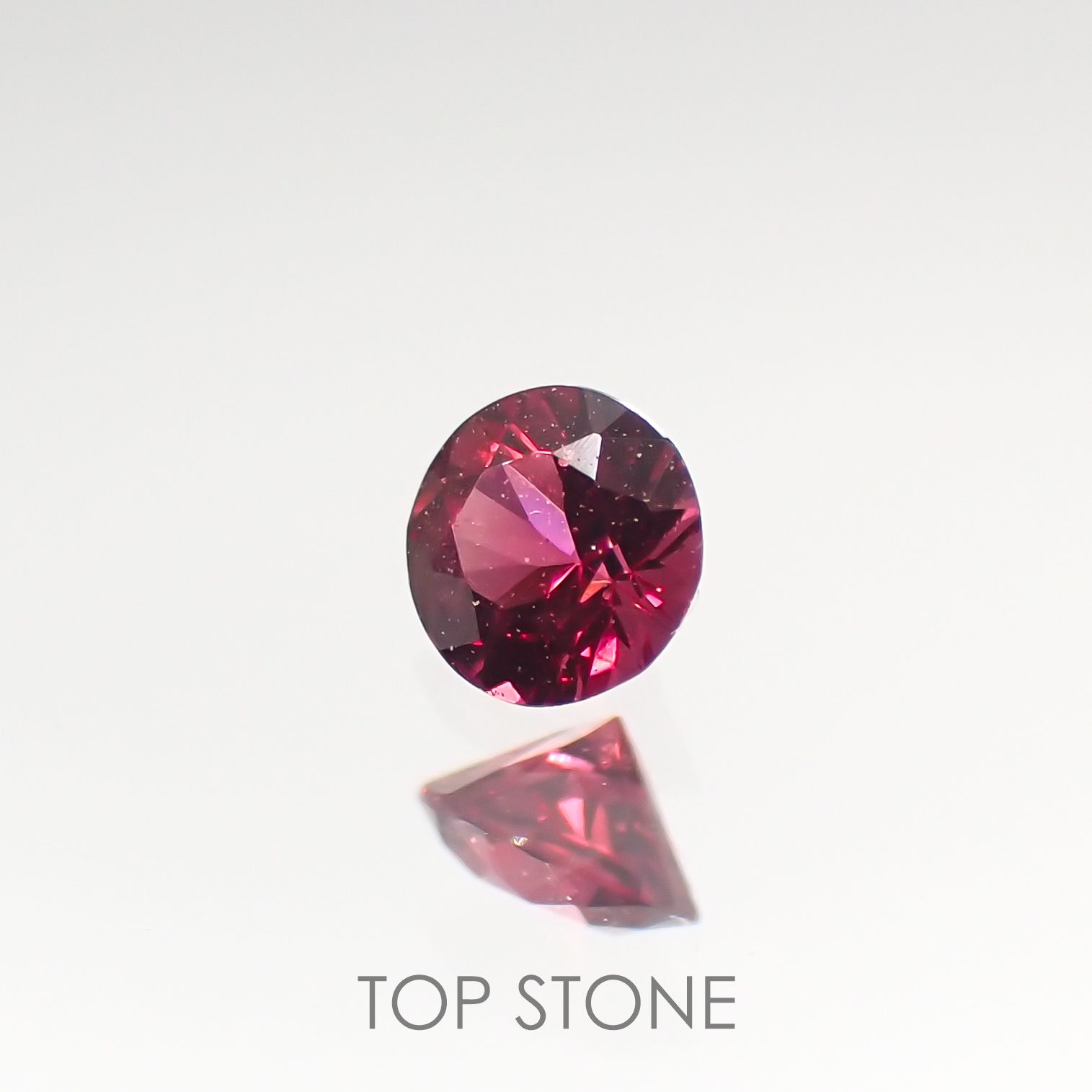 レッドスピネル ビルマ産 ルース 0.12ct[210812856]3×3mm前後