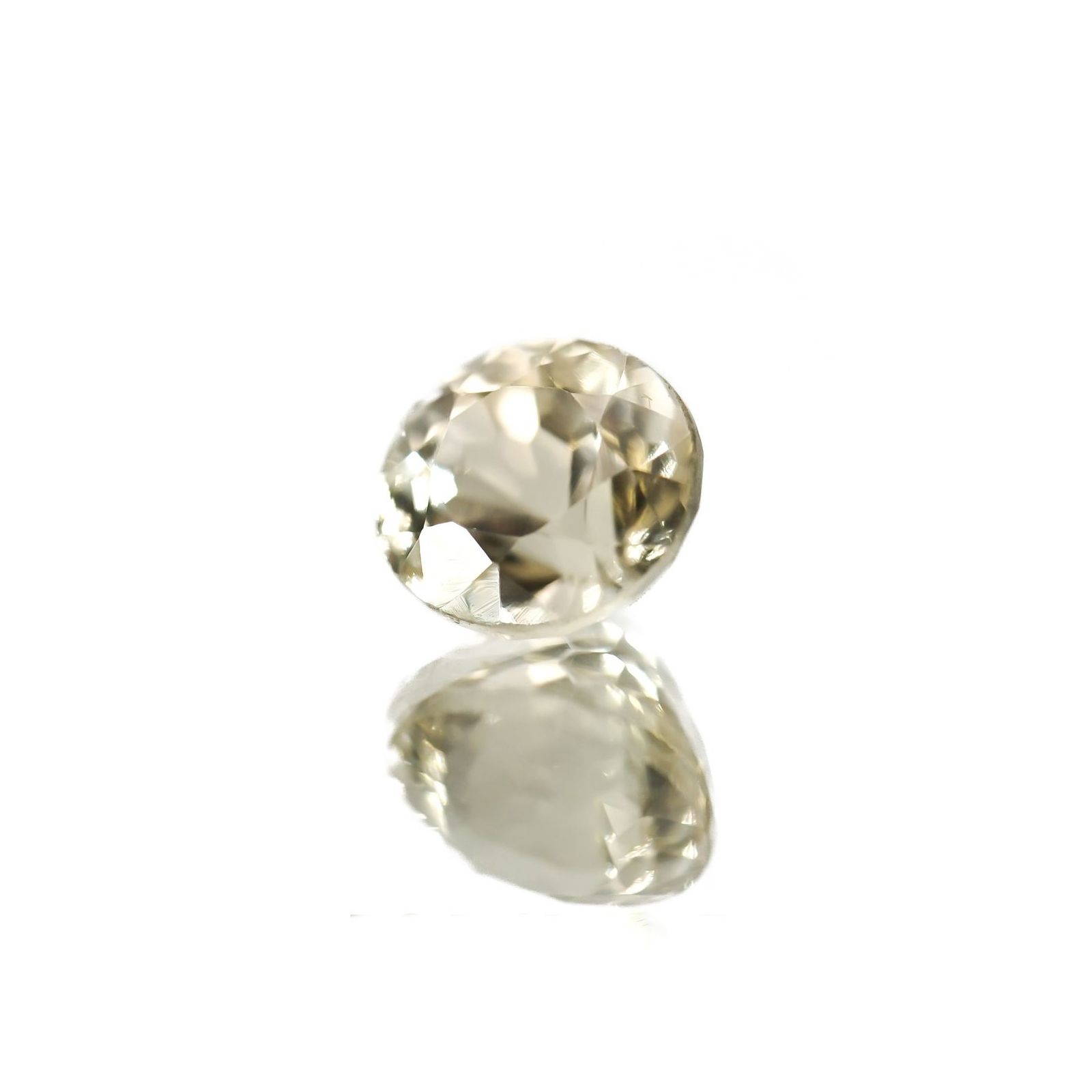 シンハライト(宝石名シンハライト)スリランカ産 識別済 0.53ct / 4.9x4.4mm前後 [260419709]