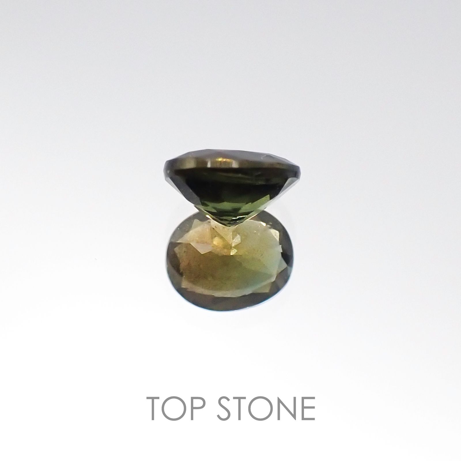 ゴールドシーンサファイア(宝石名シーン・サファイア)ケニア産 0.56ct 識別済[220717173]5.3x4.4mm前後