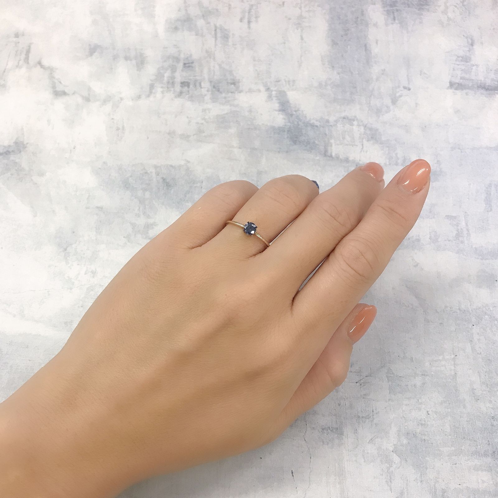 グレイッシュブルースピネル(宝石名スピネル)ビルマ/マダガスカル産 0.29ct 識別済[220817439]4.1x4.1mm前後