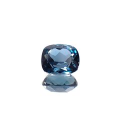 ロンドンブルートパーズ ブラジル産 2.35ct [241029254]8x6.9mm前後