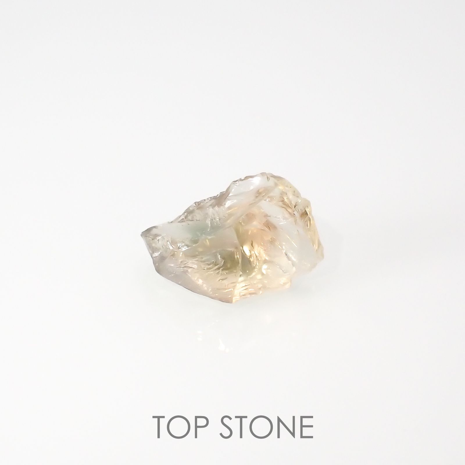 オレゴンサンストーン原石 アメリカ・オレゴン州産 3.29ct[230220416]13.5x8.4mm前後