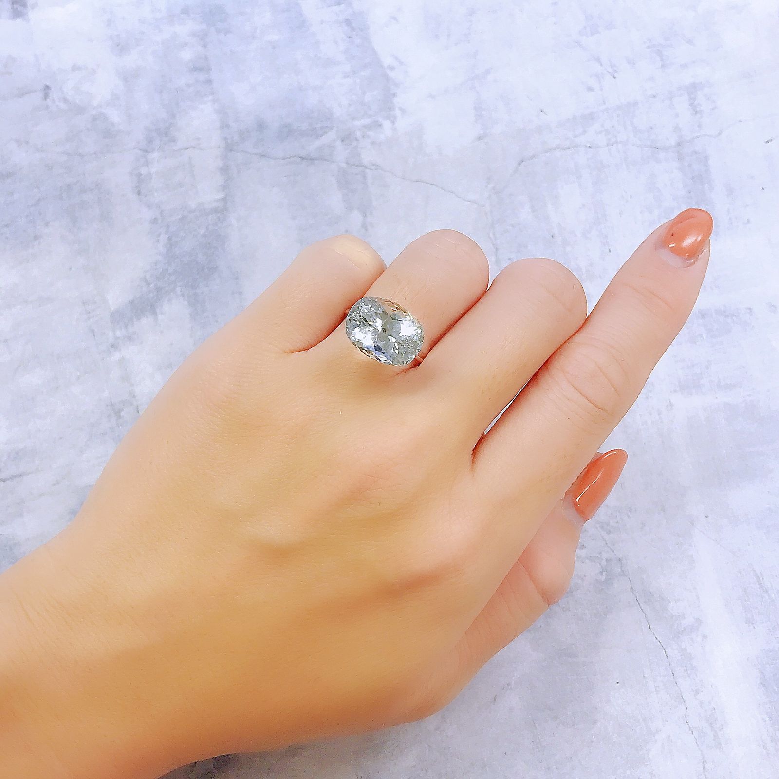 ブルースポジュミン フルオレッセンス(宝石名スポジュミン)アフガニスタン産 10.11ct ソ付(彩珠)[221018696]14.1x10.7mm前後