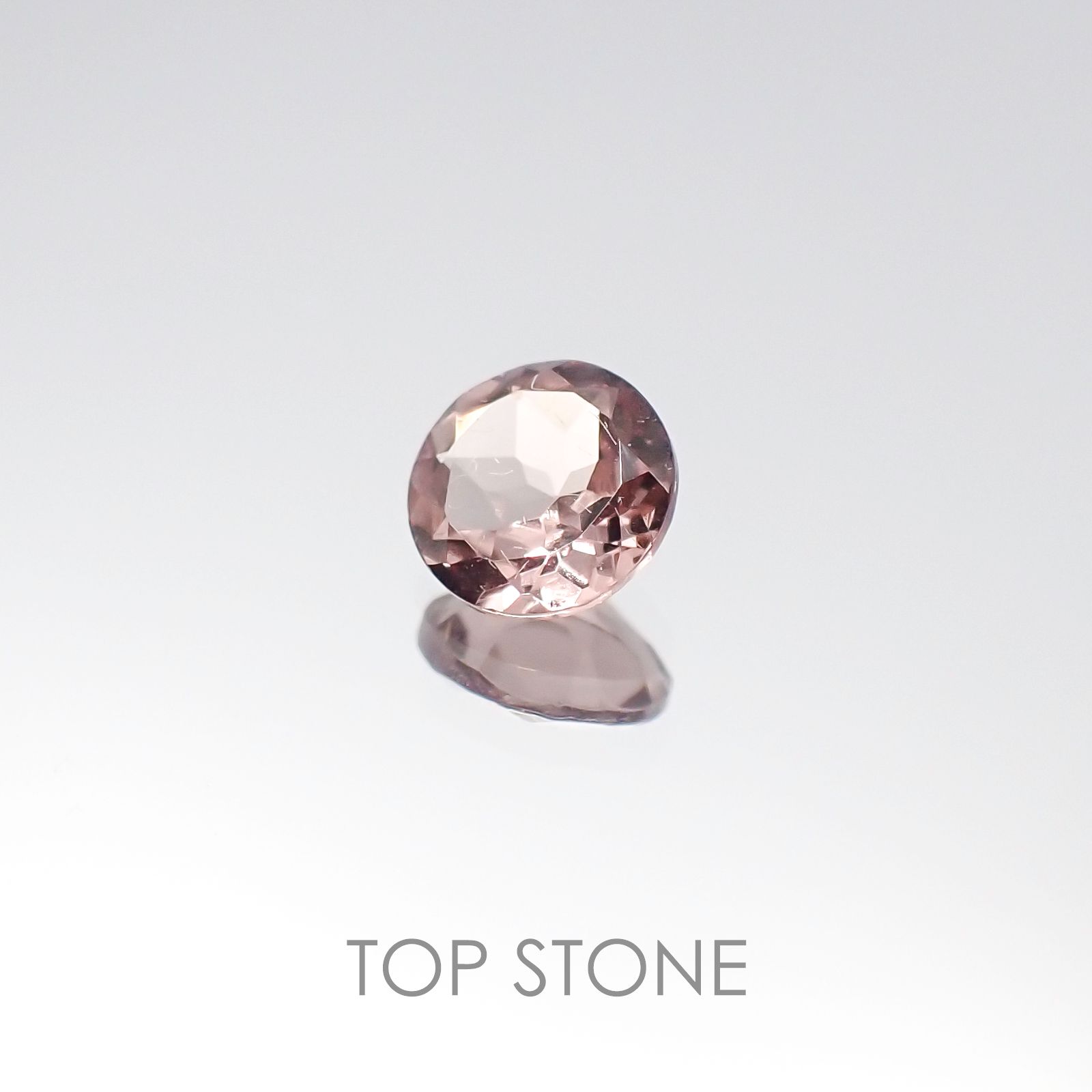 カラーチェンジマラヤガーネット(宝石名ガーネット) タンザニア・マヘンゲ産 0.51ct 識別済[20096094]5×4.9mm前後
