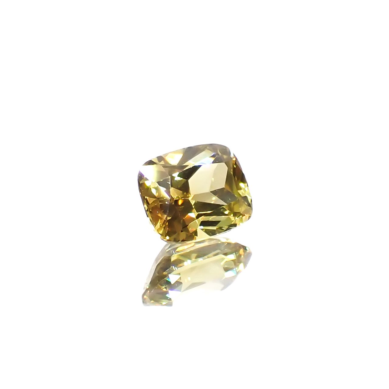 マリガーネット(宝石名グロッシュラー アンドラダイト・ガーネット)マリ共和国産 0.61ct 識別済[231124334]5.4x4.3mm前後