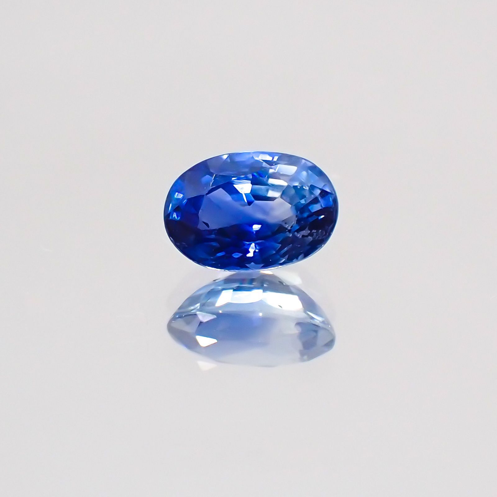 サファイア(宝石名サファイア) マダガスカル/スリランカ産 0.55ct 識別済[20128721]5.6×3.7mm前後