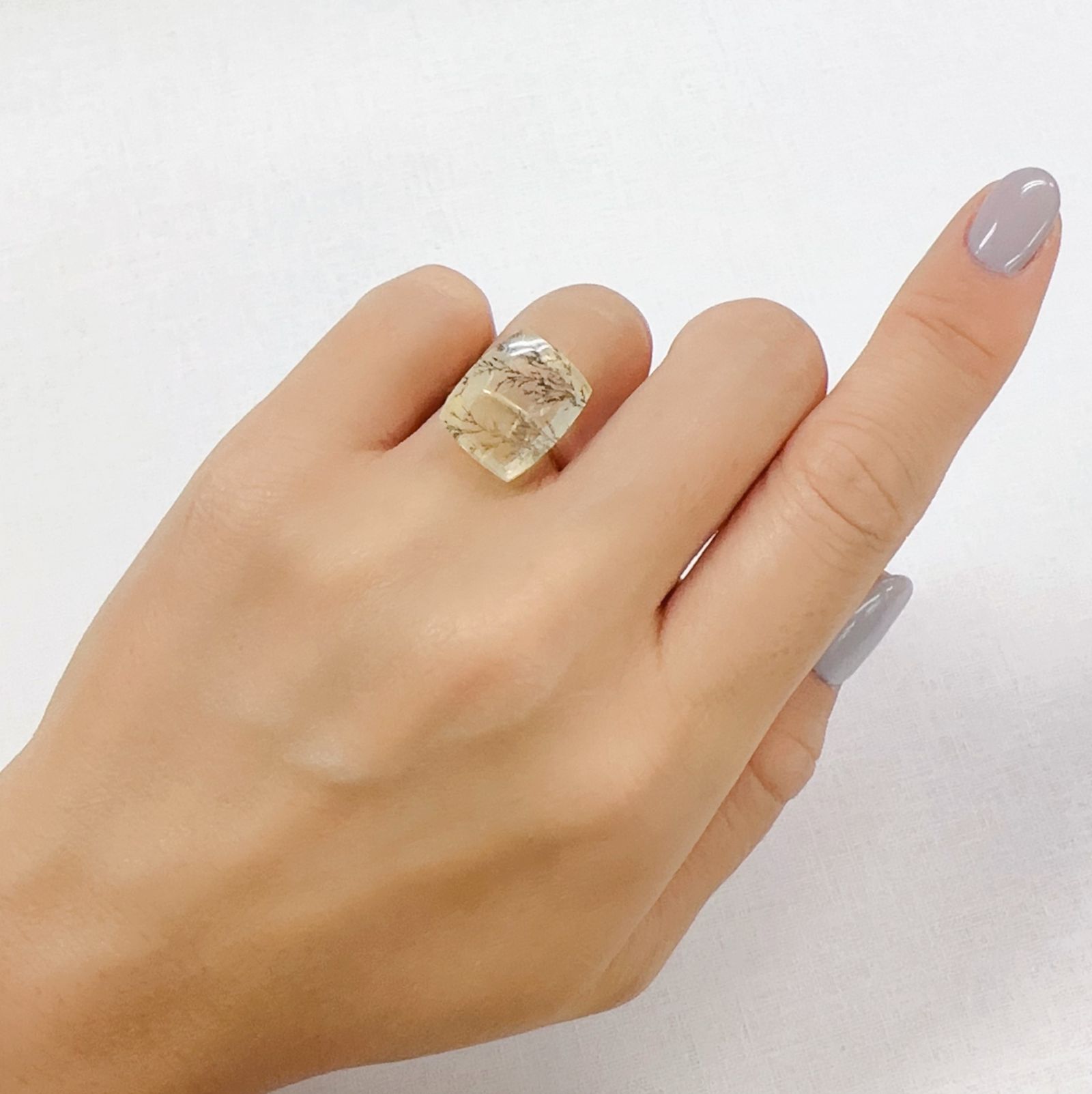 デンドリチッククォーツ ブラジル産 8.33ct[230823241]12.6x15.6mm前後