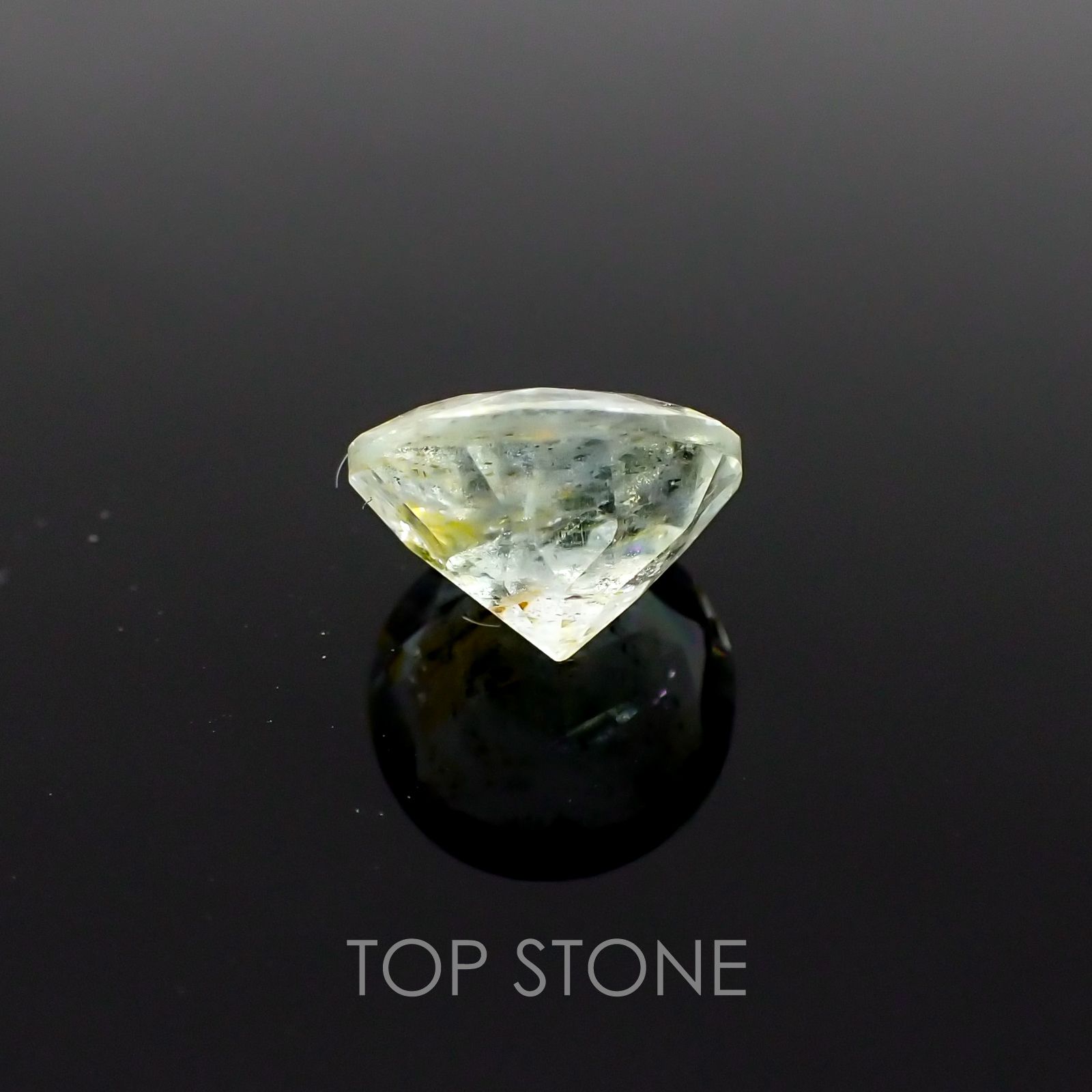 オーロラアクアマリン ブラジル産 ルース 1.77ct[210310186]8.1×8.1mm前後