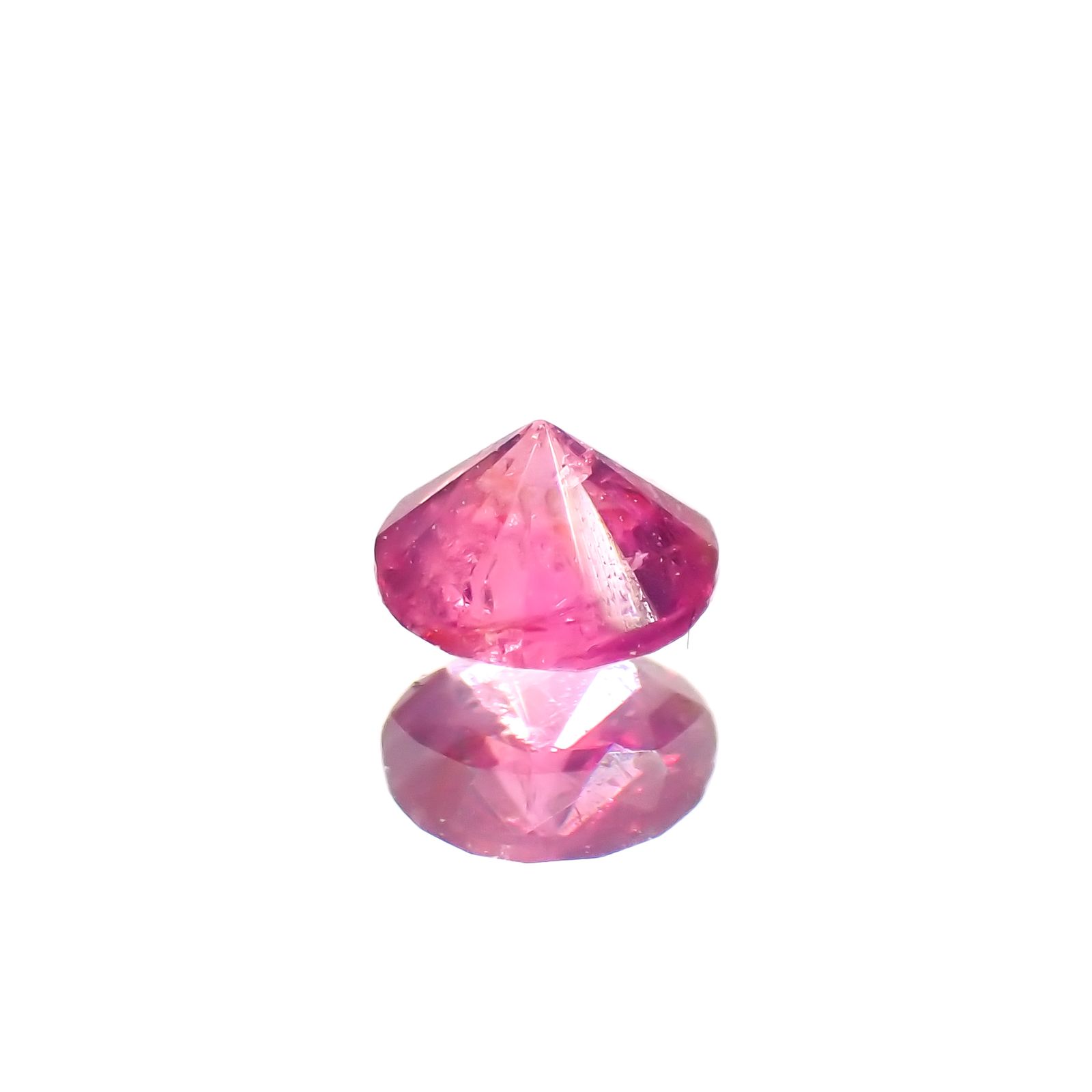 ウィンザーサファイア タンザニア・ウィンザー産 0.16ct[230421401]3.2x3.2mm前後