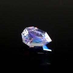 ◇カスタムカット◇レインボームーンストーン マダガスカル産 0.42ct[230923430]6.4x4.1mm前後