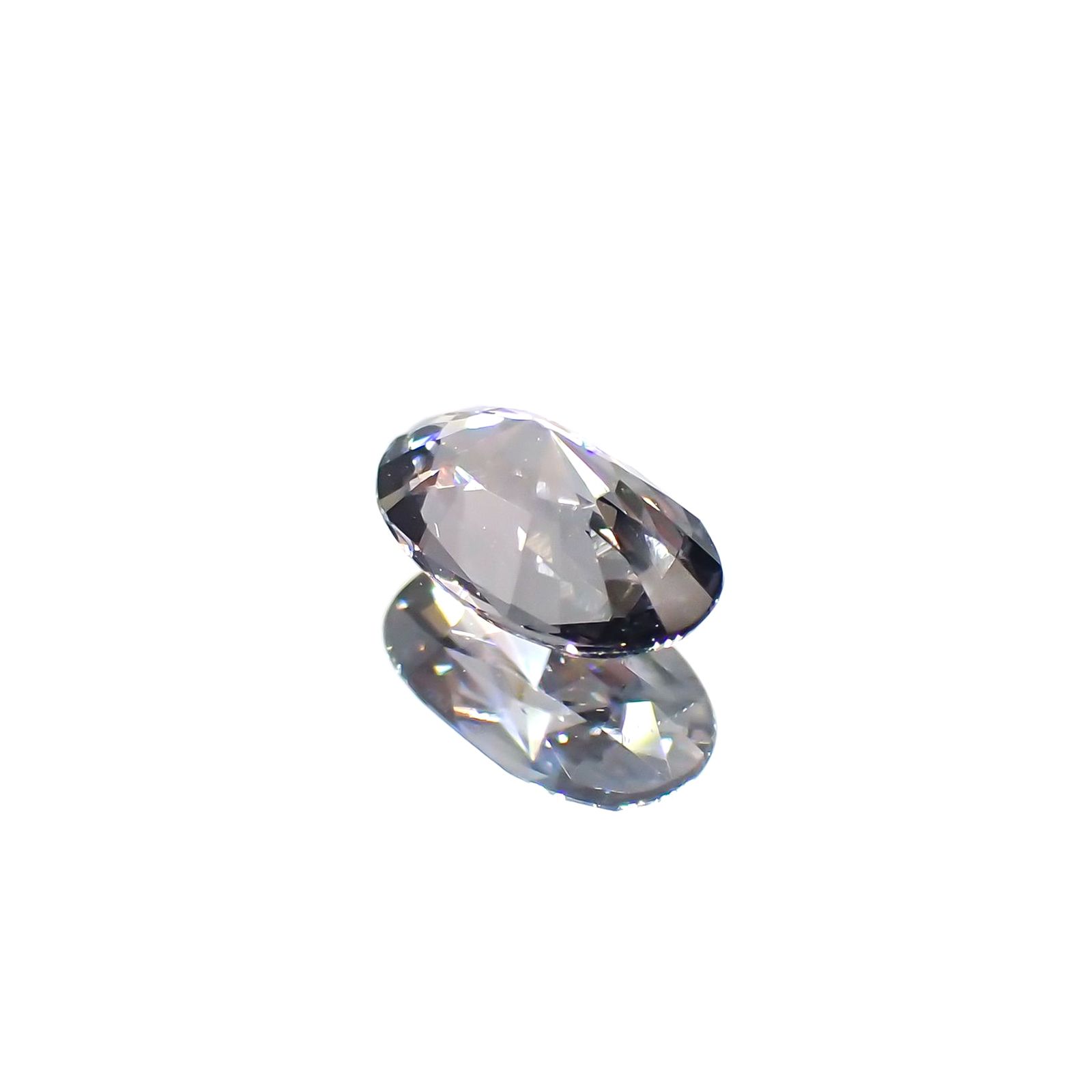 プラチナスピネル(宝石名スピネル) ビルマ産 0.581ct ソ付(彩珠)[250912850]6.6×4mm前後