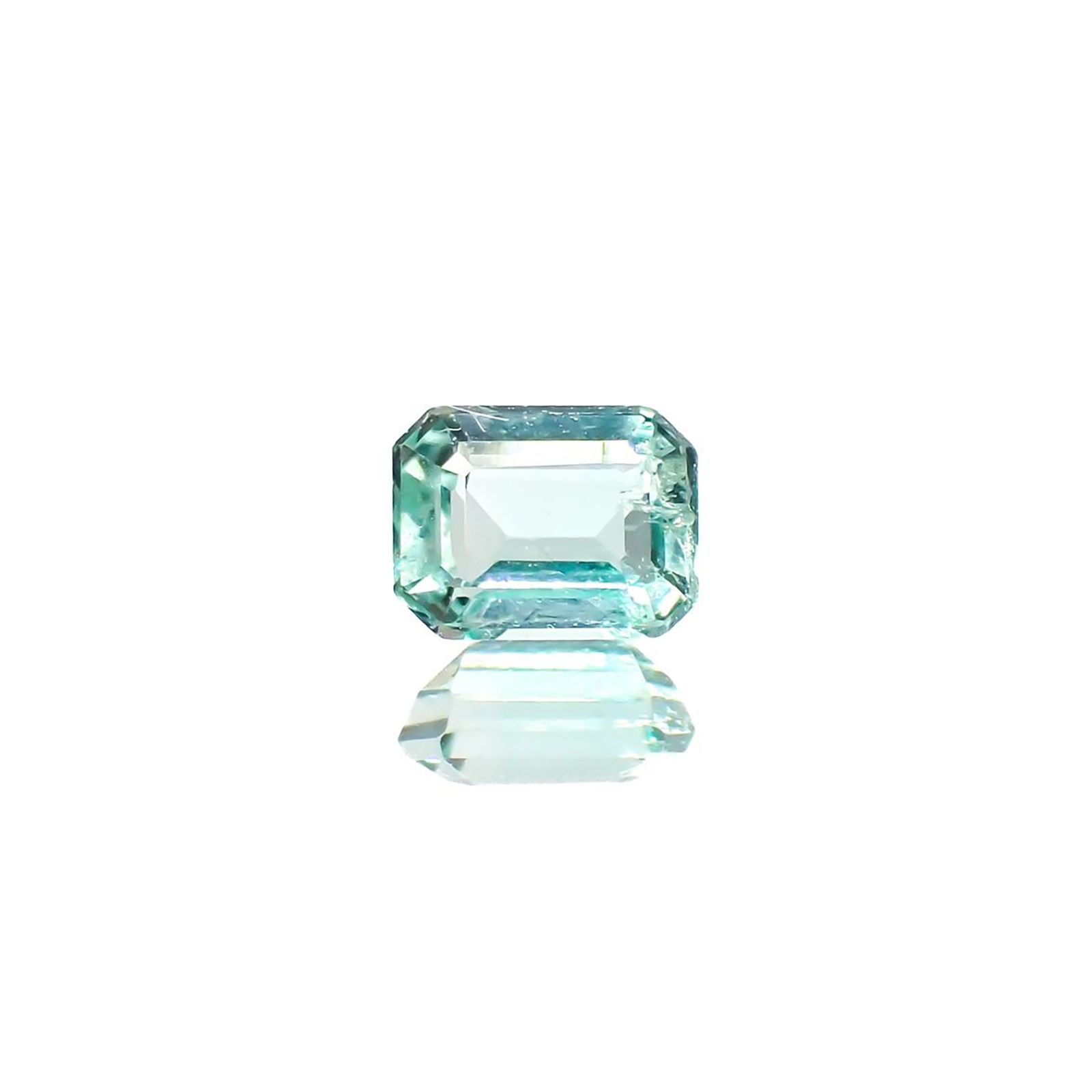パステルカラーエメラルド コロンビア産 0.18ct / 3.7x2.9mm前後 [260225954]