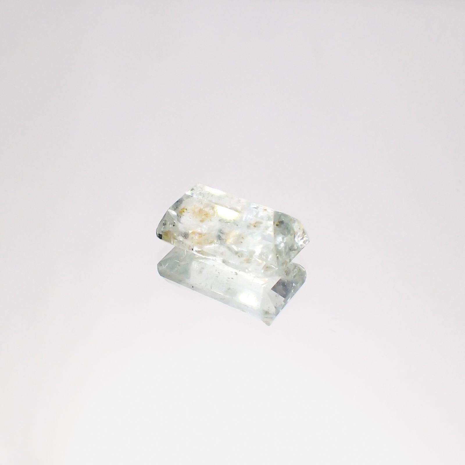 オーロラアクアマリン ブラジル産 2.65ct[231224679]10.7x6.4mm前後