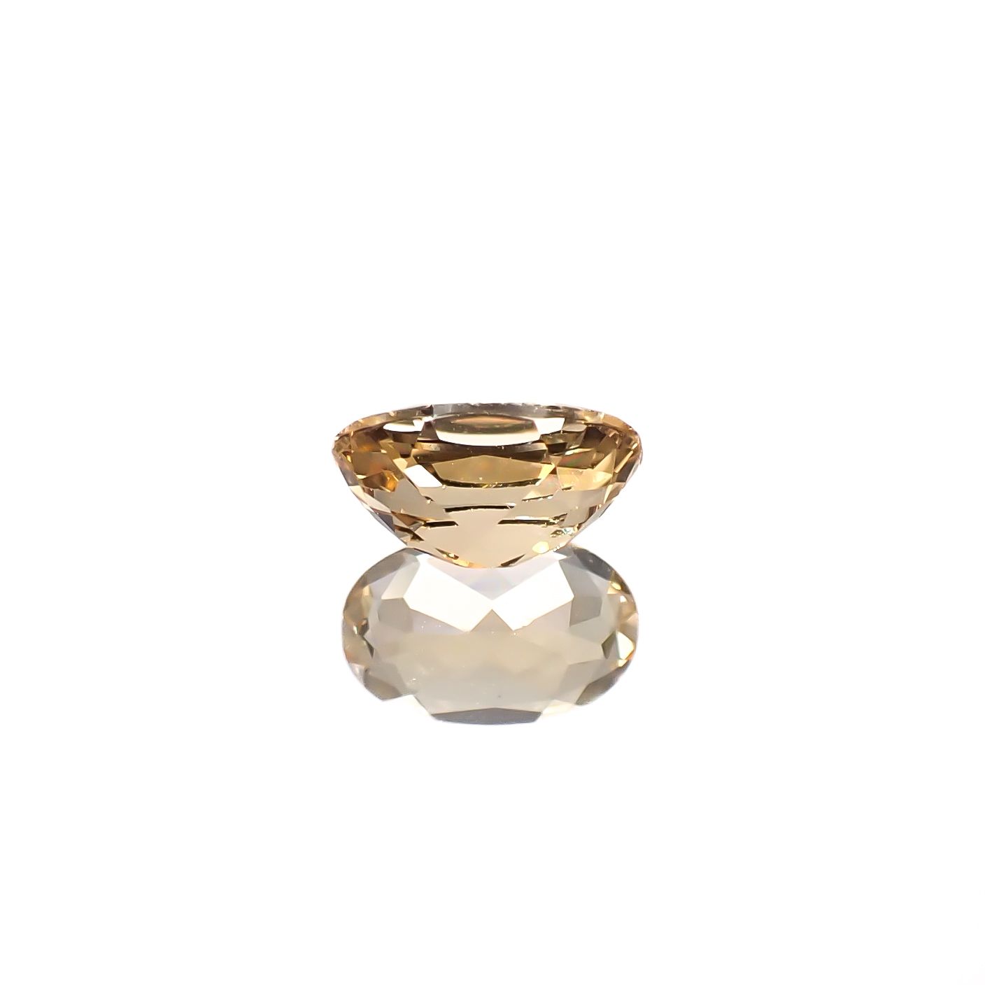 インペリアルガーネット(宝石名ヘソナイト・ガーネット)スリランカ産 0.48ct 識別済[241129439]5.9x3.7mm前後