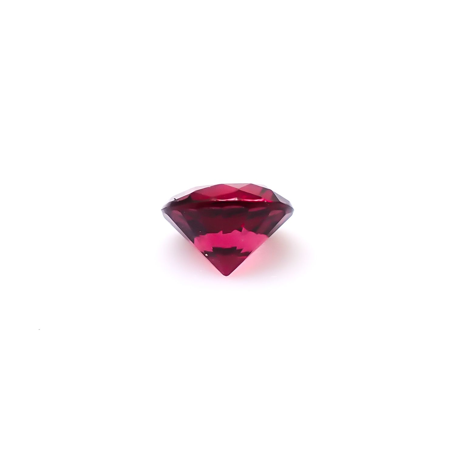 レッドスピネル タンザニア産 0.32ct / 4.1x4.2mm前後 [260732563]