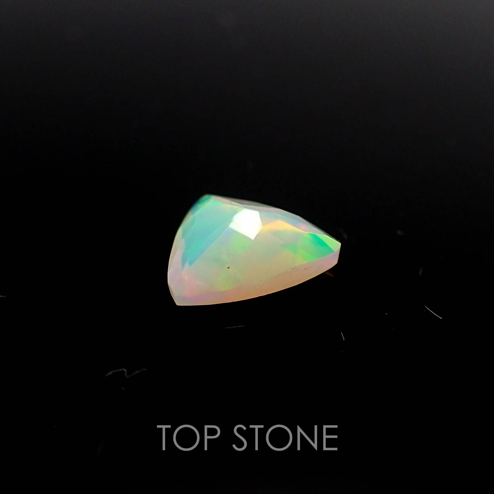 エチオピアオパール エチオピア産 ルース 1.00ct[]8.8×8.3mm前後