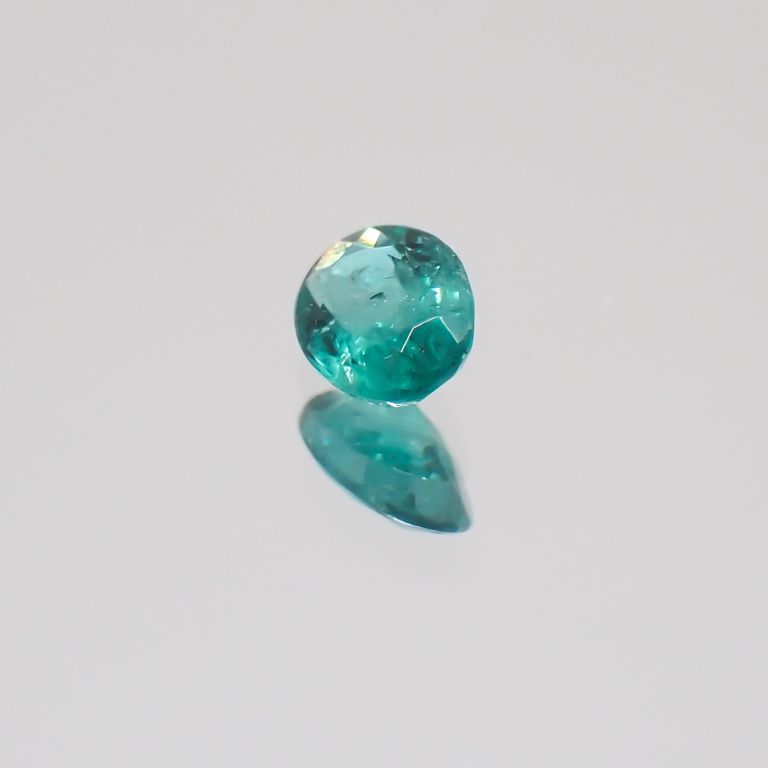 パライバトルマリン ブラジル産 ルース 0.137ct[20129254]3.8×2.9mm前後