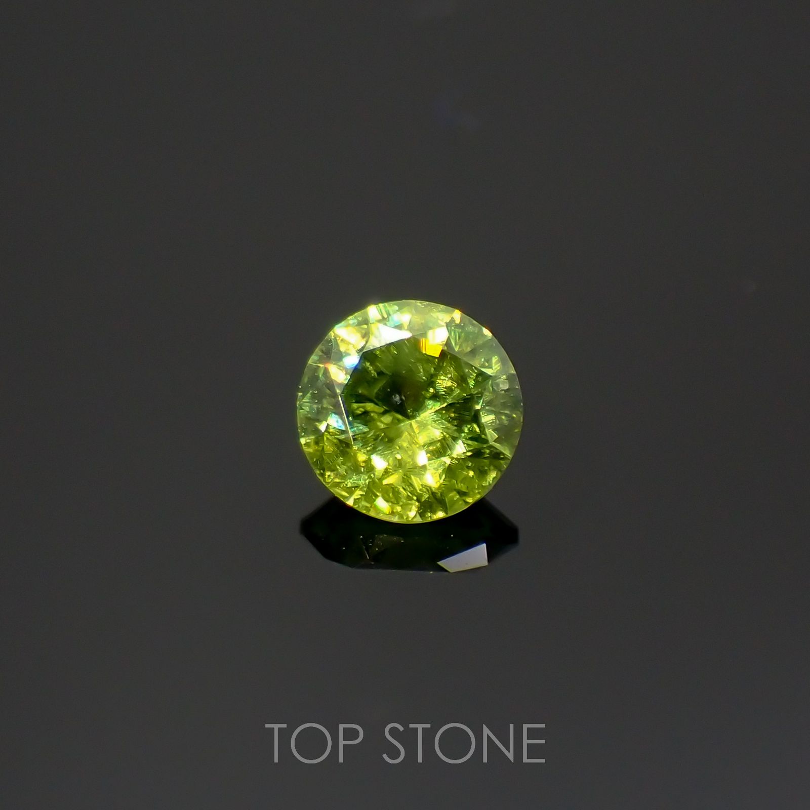 デマントイドガーネット(宝石名デマントイド・ガーネット)ロシア産 0.27ct 識別済[220616526]3.9x3.9mm前後