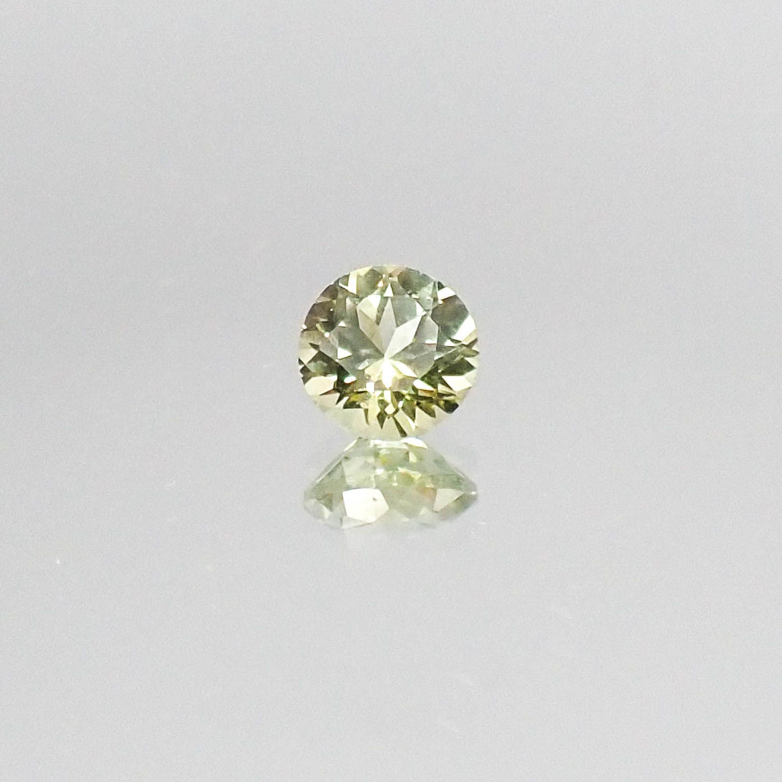 モンタナサファイア(宝石名サファイア) アメリカ・モンタナ州産 0.44ct 識別済[20073886]4.4×4.4mm前後