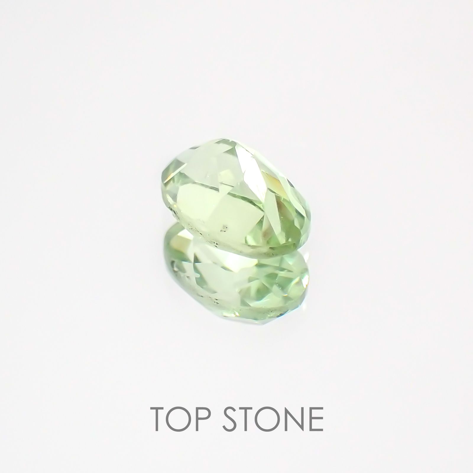 ミントガーネット タンザニア産 ルース 0.59ct[20127905]6×3.9mm前後