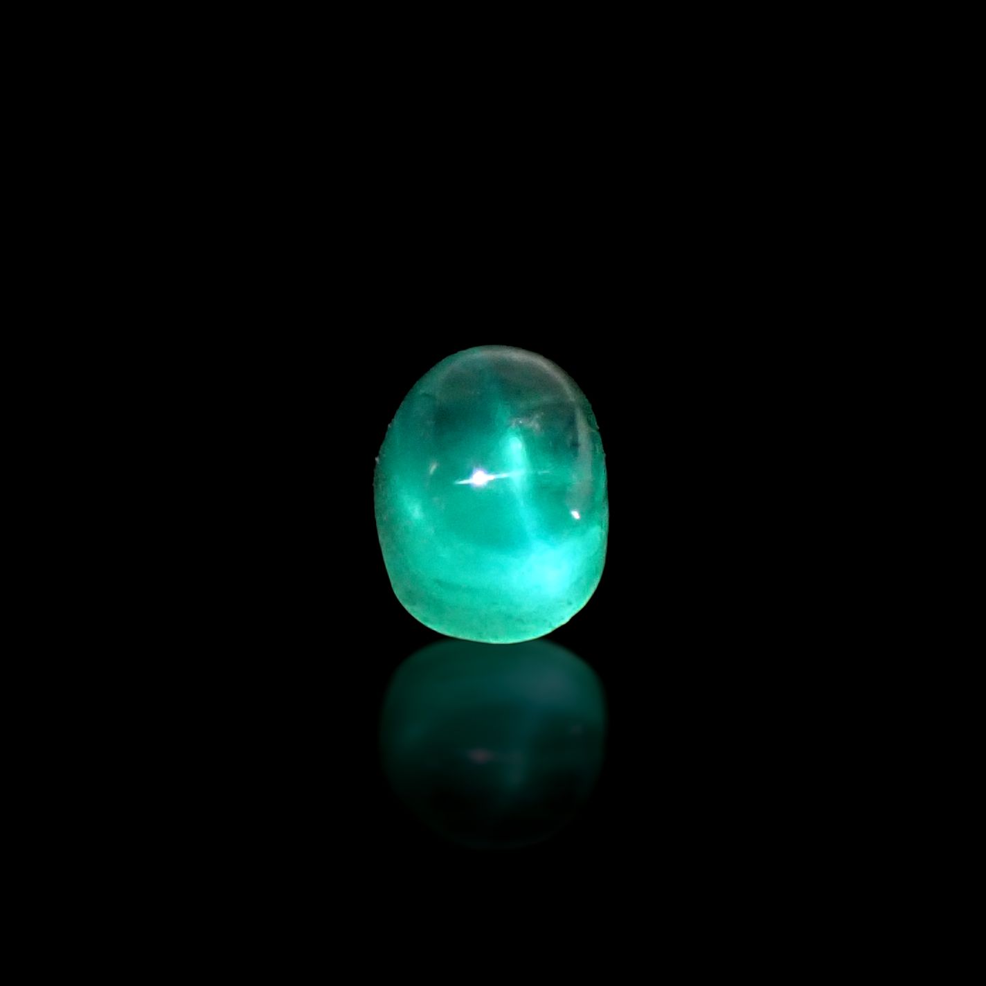 エメラルドキャッツアイ コロンビア産 0.37ct [241229551]4.4x3.5mm前後