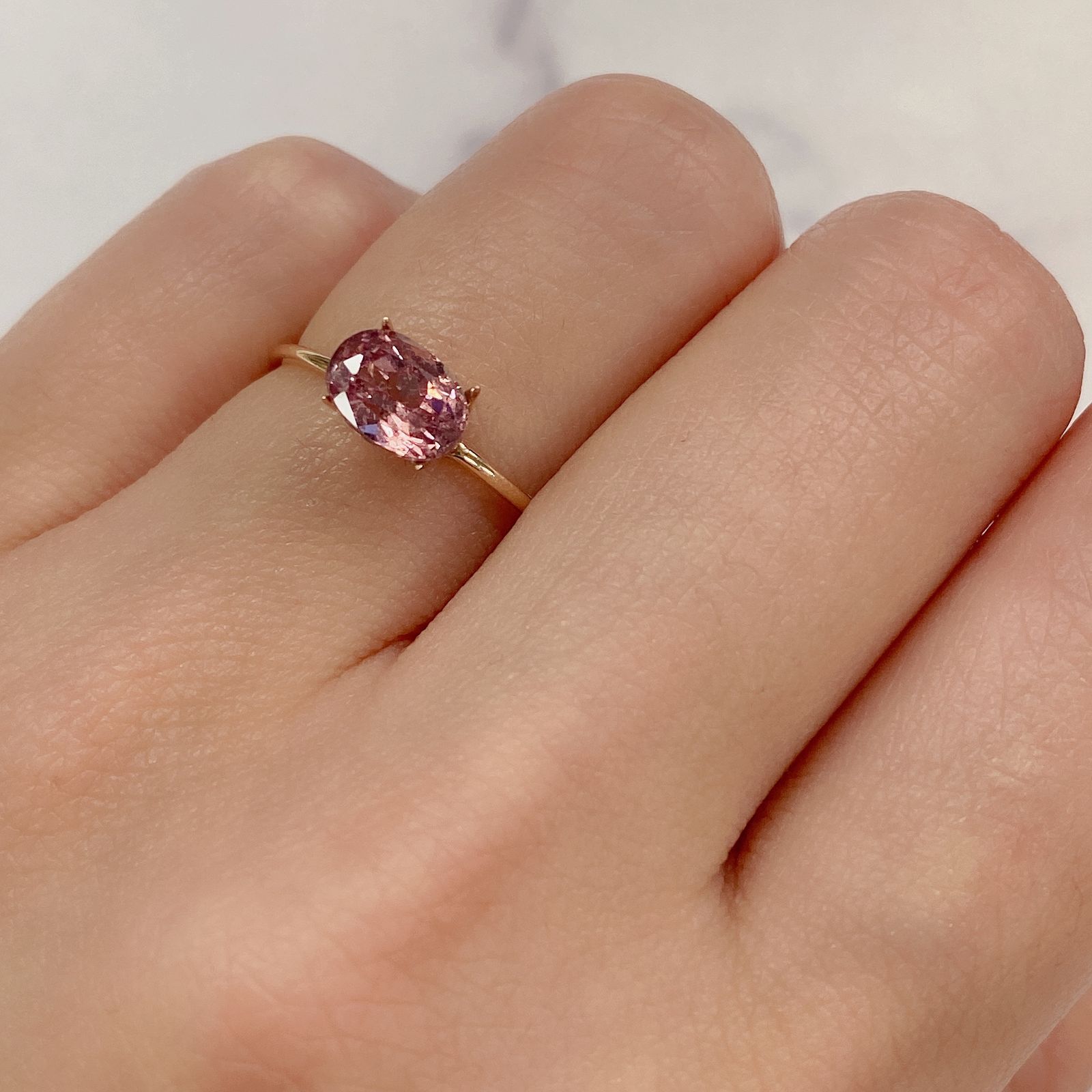 カラーシフト マラヤガーネット(宝石名ガーネット) タンザニア産 1.39ct 識別済[210711882]7.3×5.3mm前後