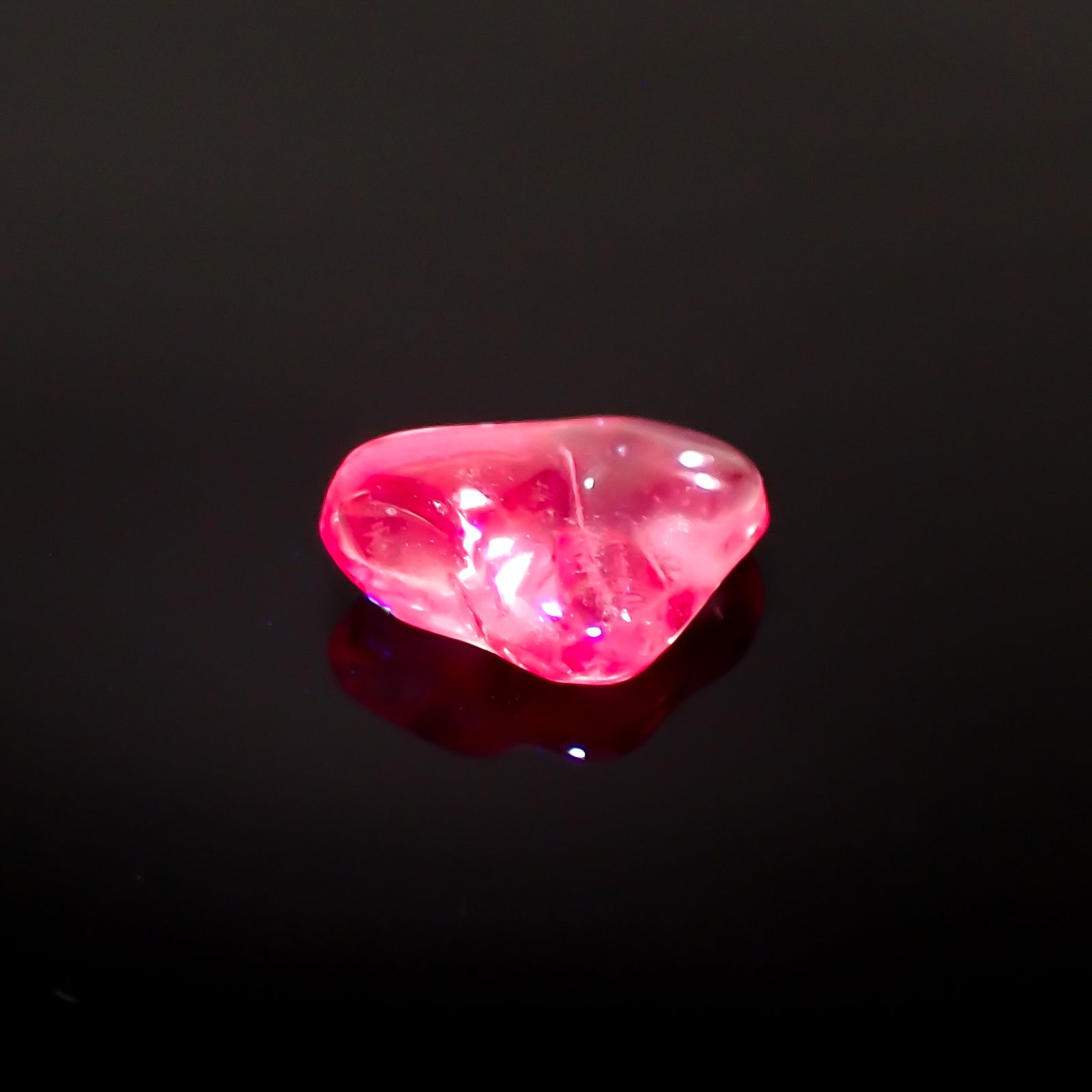 ◇フリーフォーム◇パープルピンクサファイア 非加熱 マダガスカル産 2.03ct[230722664]9.5x6.9mm前後