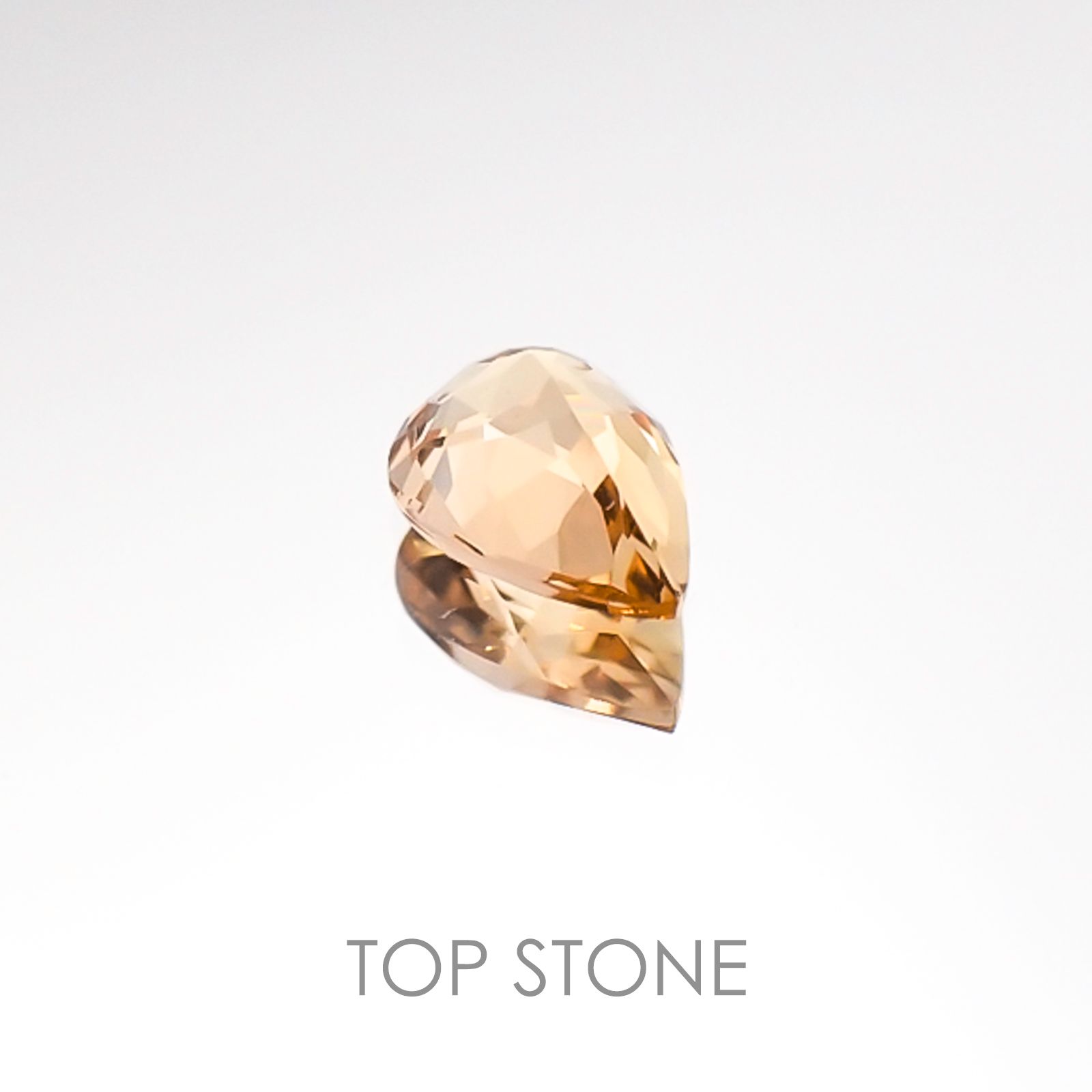 インペリアルトパーズ ブラジル産 ルース 0.5ct[20106513]5.9×4.4mm前後