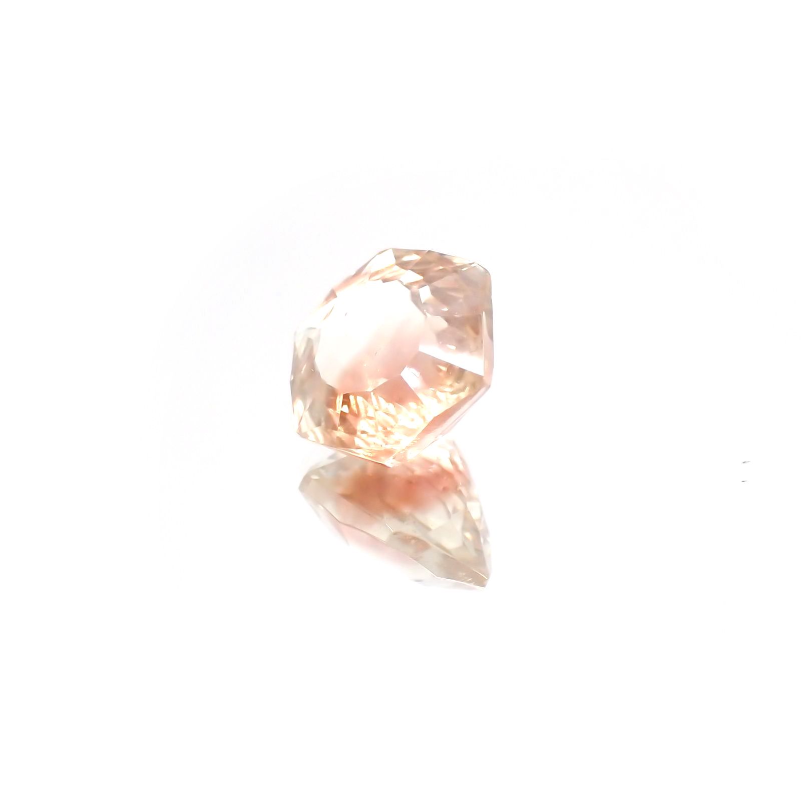 オレゴンサンストーン(宝石名ラブラドライト・サンストーン) アメリカ・オレゴン州産 2.961ct ソ付(彩珠)[210410426]9.1×9mm前後