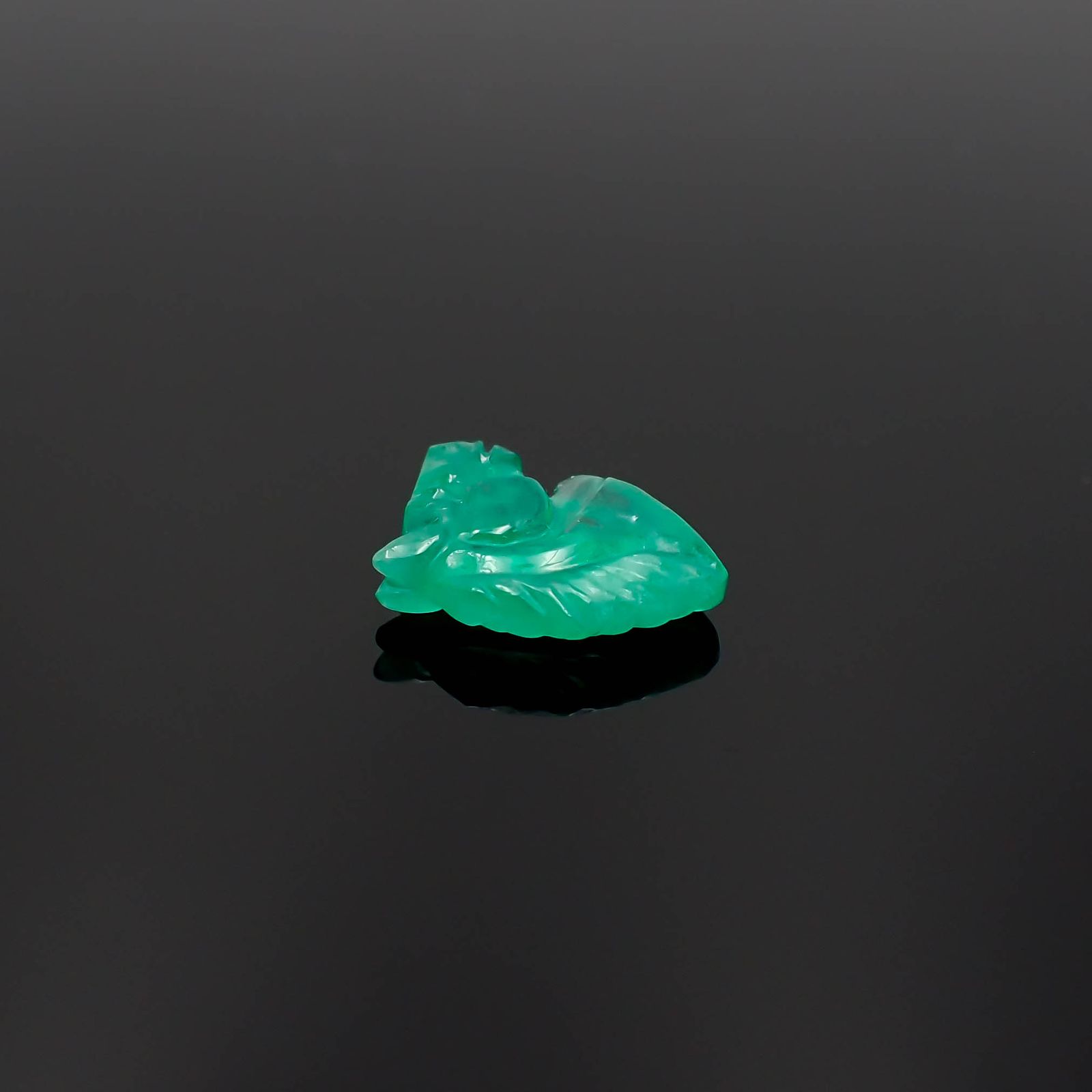 ◇カスタムカット・馬彫刻◇エメラルド コロンビア産 2.60ct[230421700]9.9x12.2mm前後