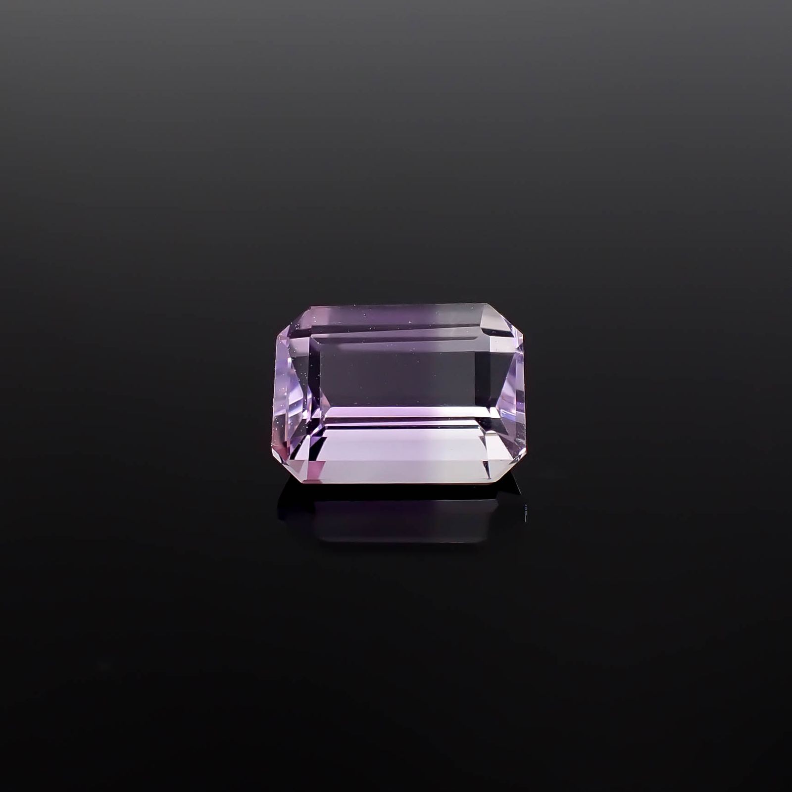 アワーグラスアメジスト モロッコ産 1.41ct / 7.9x5.9mm前後 [251031283]