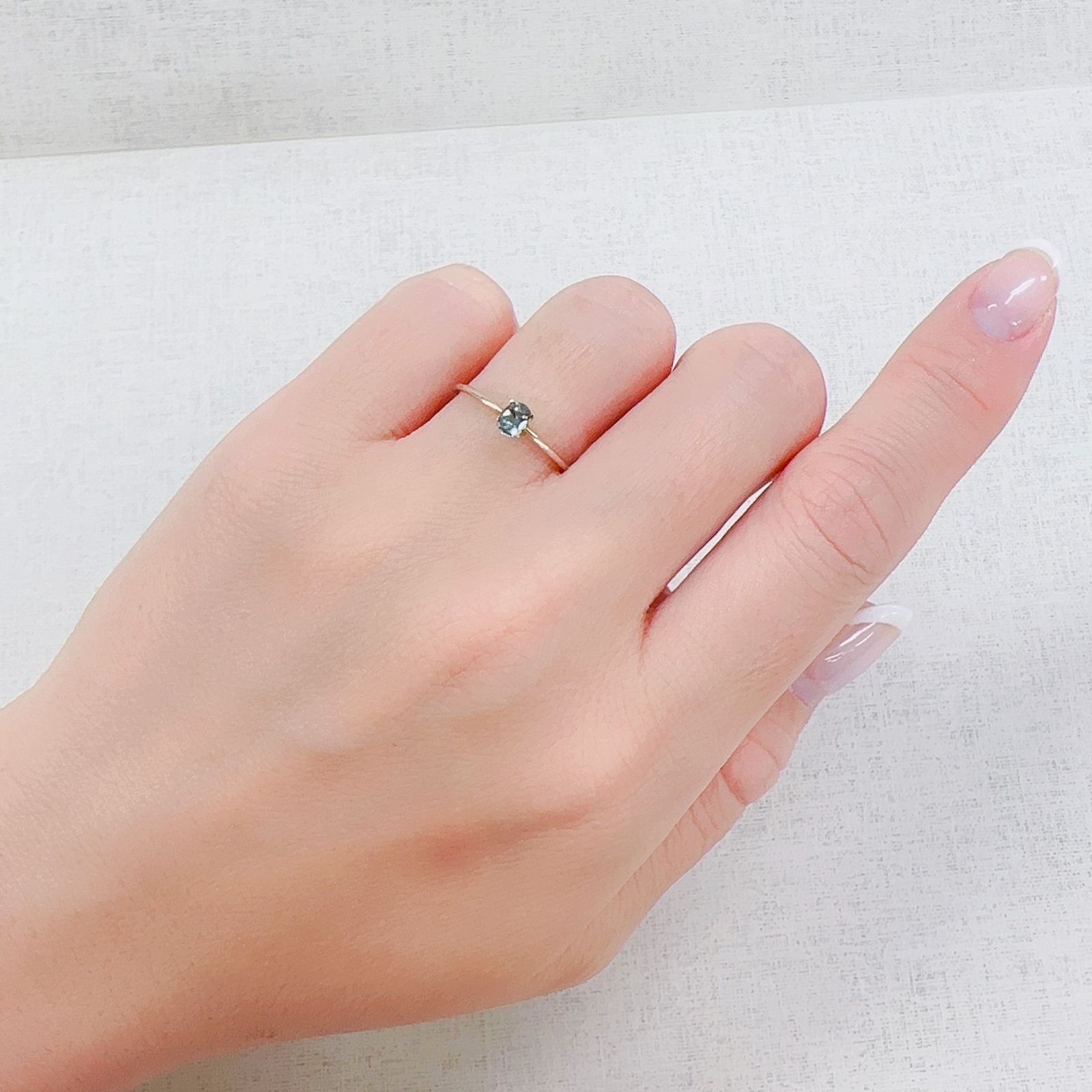 アレキサンドライト(宝石名アレキサンドライト)マダガスカル産 0.28ct 識別済[230522051]4.3x3.3mm前後
