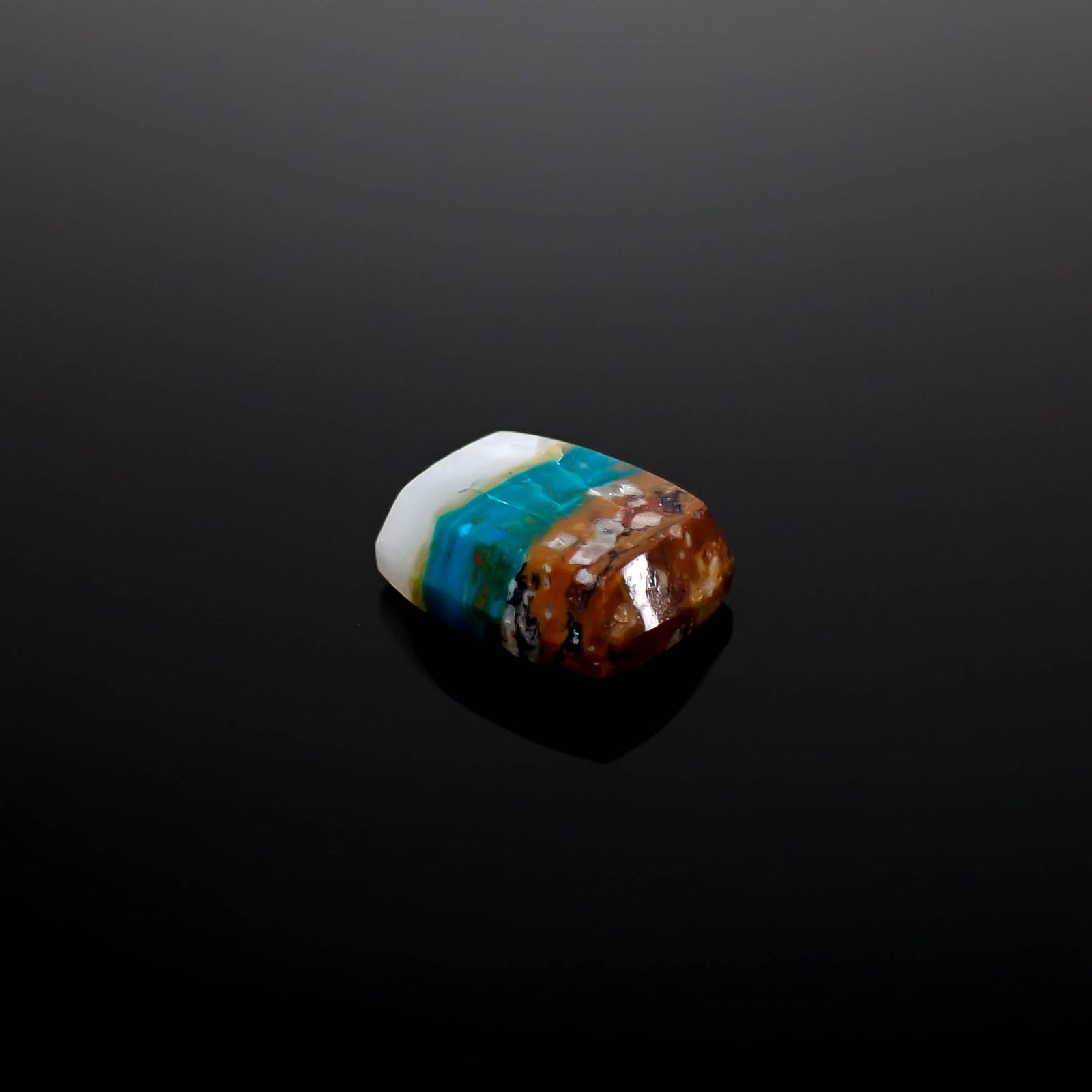 ブルーオパール ペルー産 9.95ct [250330143]16x12.3mm前後