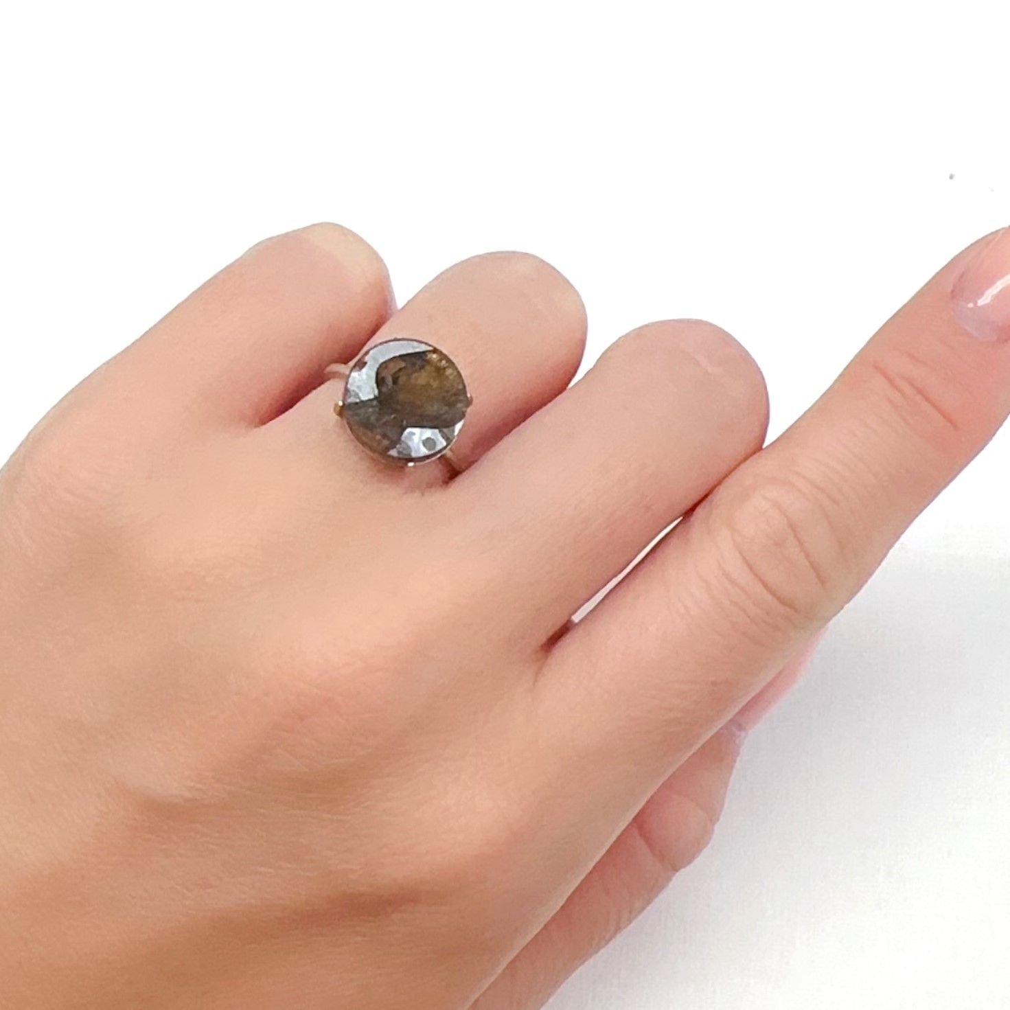 パラサイト隕石Sericho トリプレット 発見地:ケニア 3.87ct[240125716]12.1x12mm前後