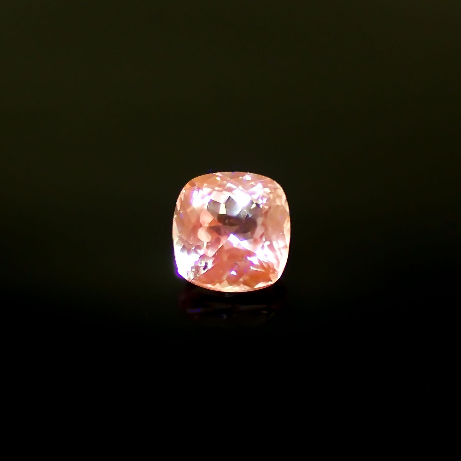 クンツァイト アフガニスタン産 1.90ct[231224784]7x6.9mm前後